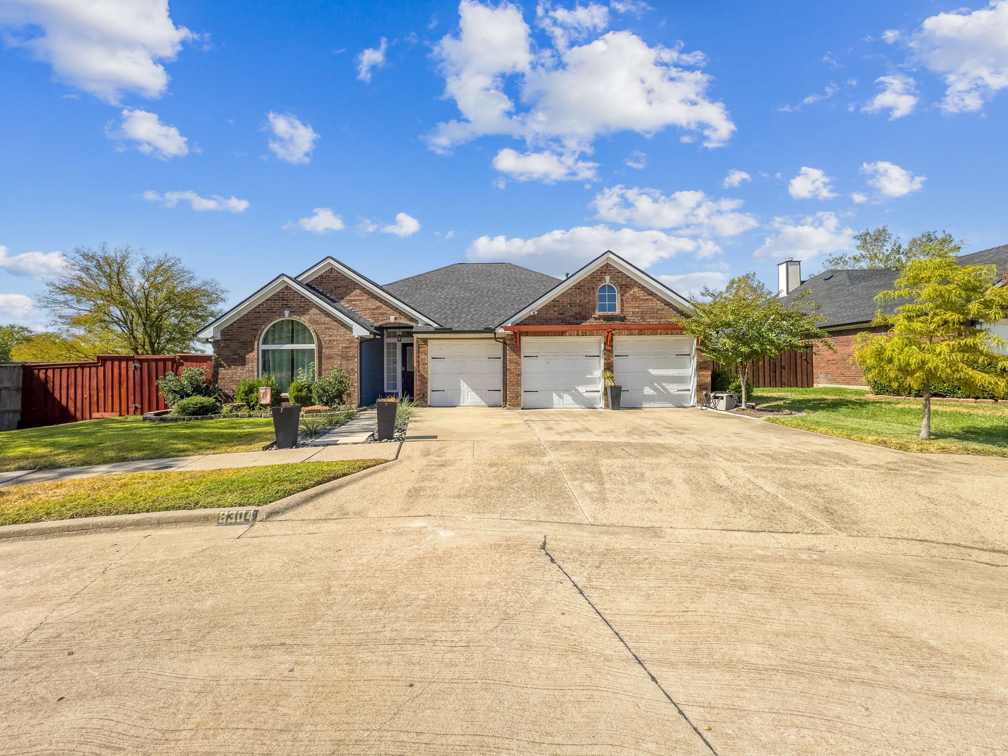 8304 Crystalwood Drive — photo
