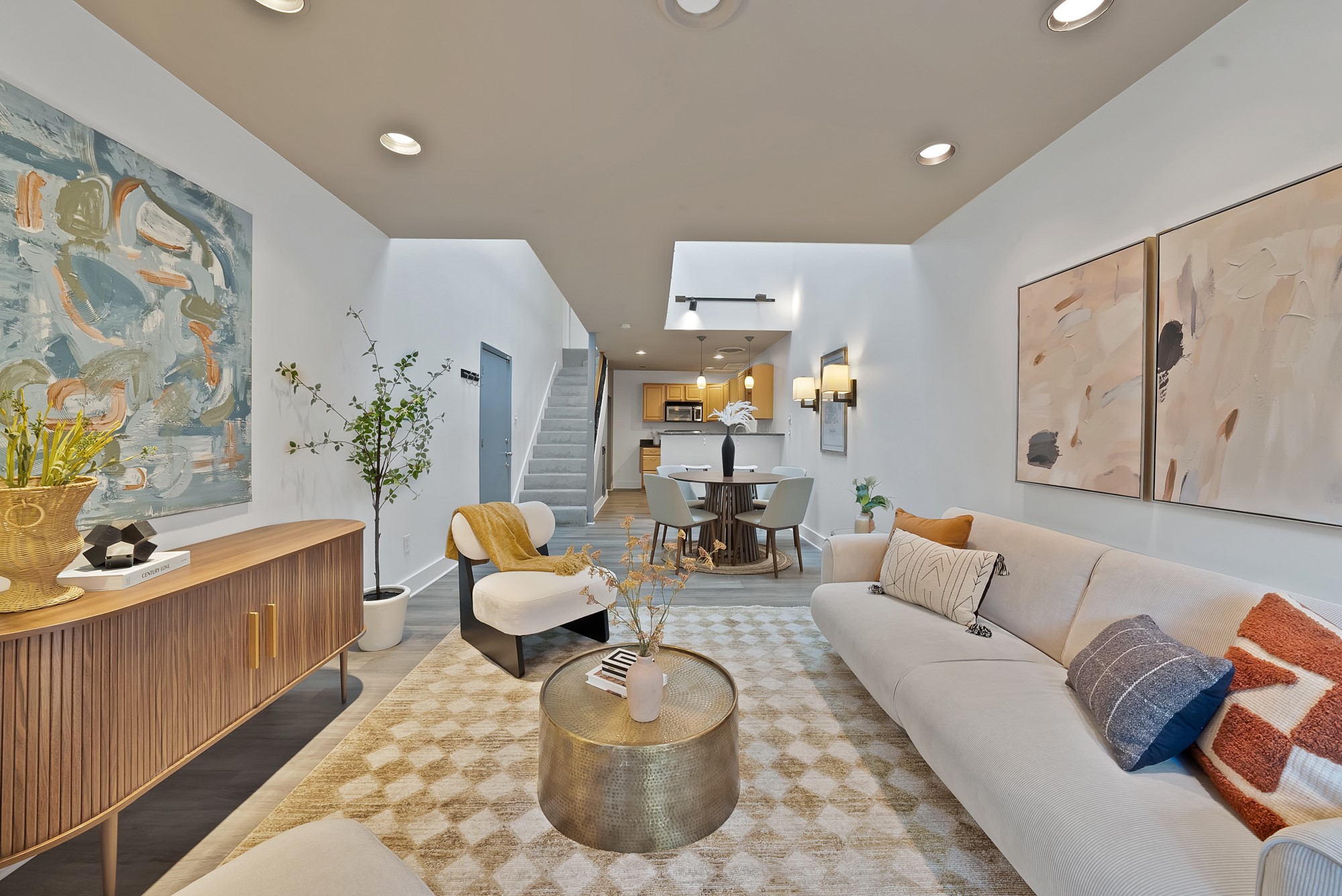 4003 Gilbert Avenue Unit 10 — photo