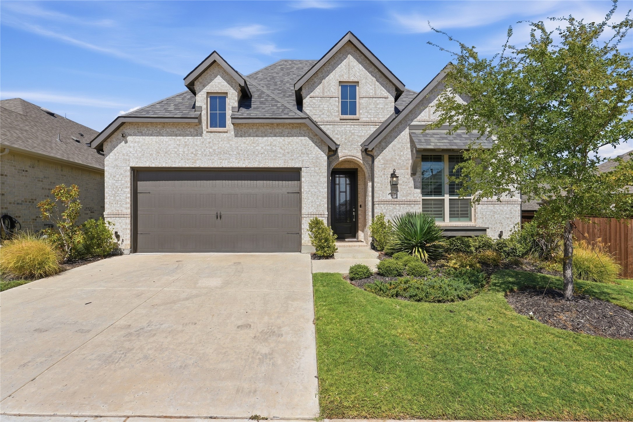 9409 Sunset Lane — photo