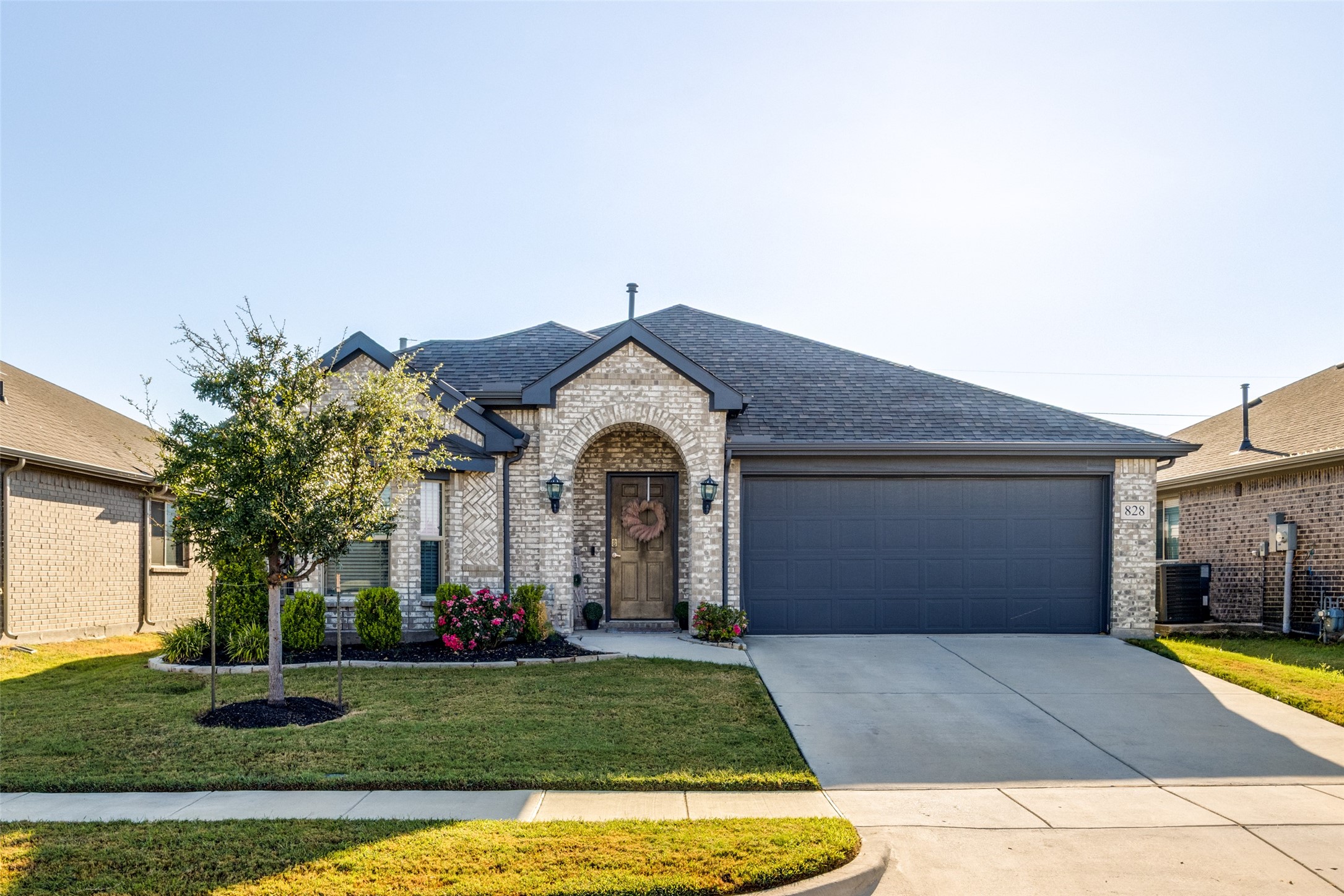 828 Foxtail Bend — photo