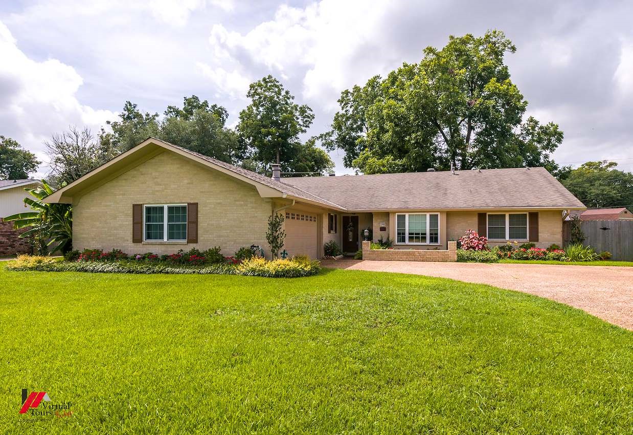 2304 Ashdown Drive — photo