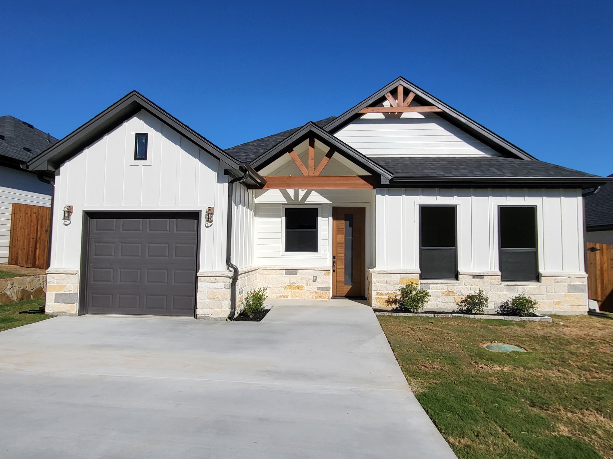 3412 Brazos River Drive — photo