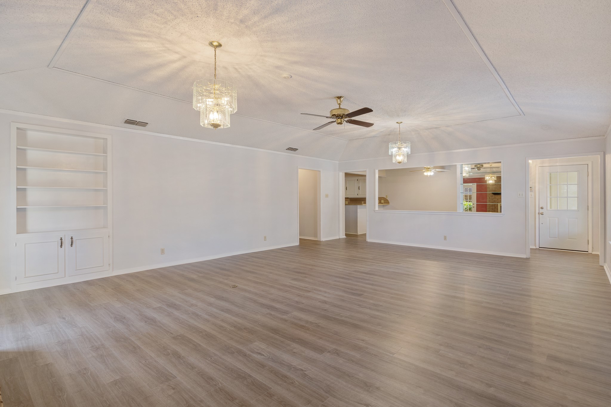 504 Woodland Hills Drive — photo