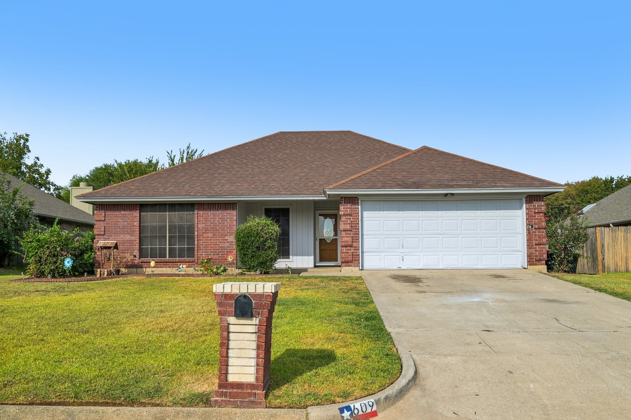 609 Ruth Drive — photo