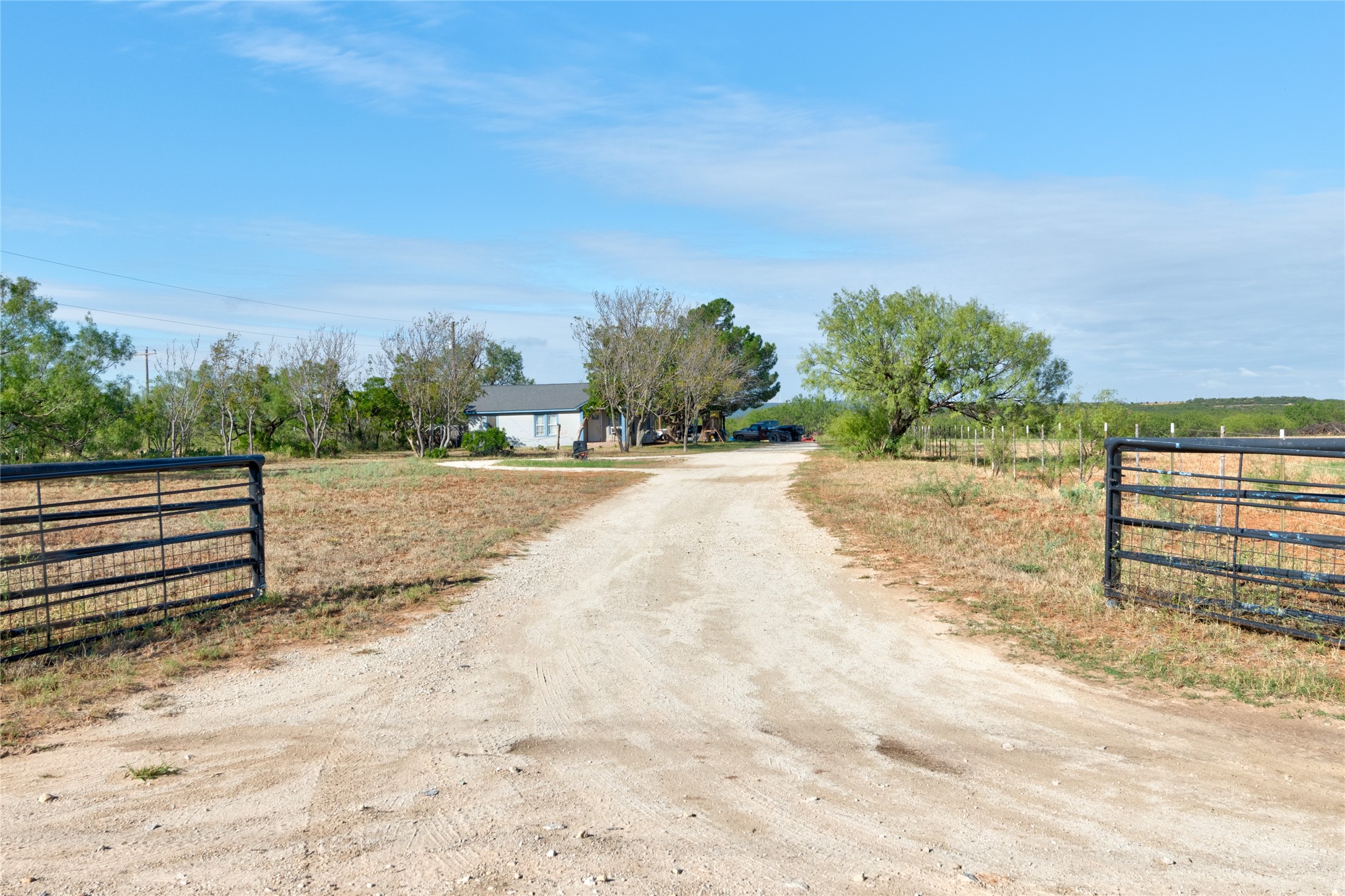 1216 County Road 349 — photo