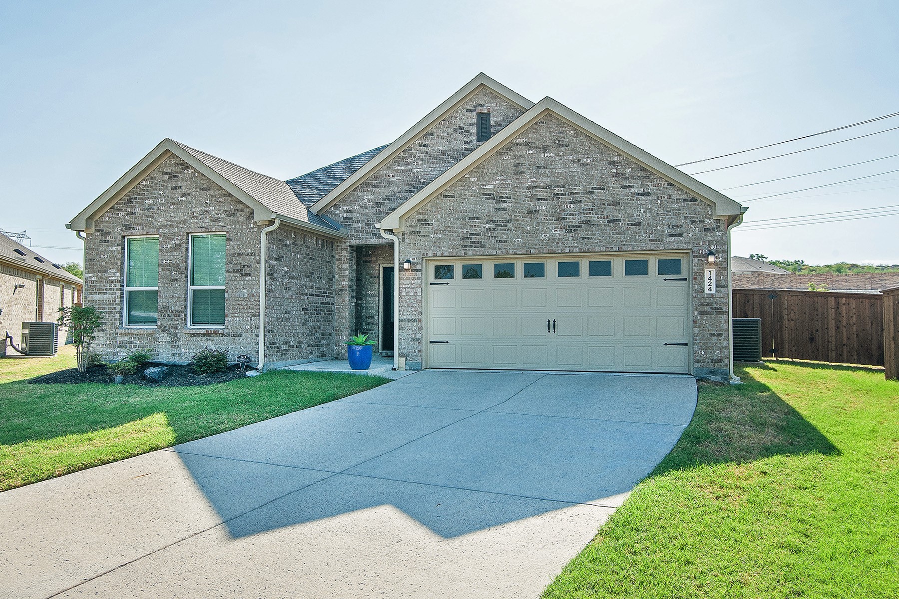 1424 Sandpebble Circle — photo