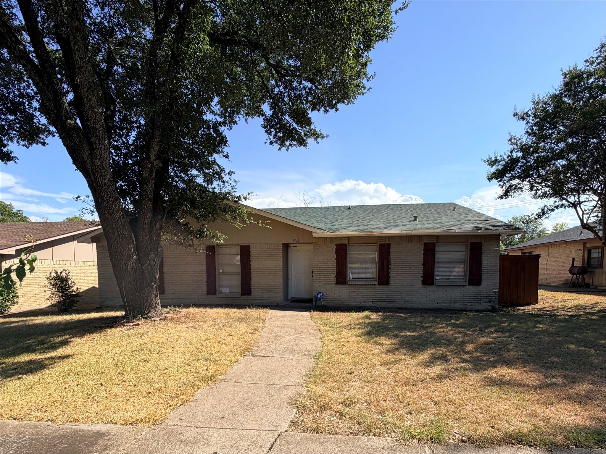 7116 Chinaberry Road — photo