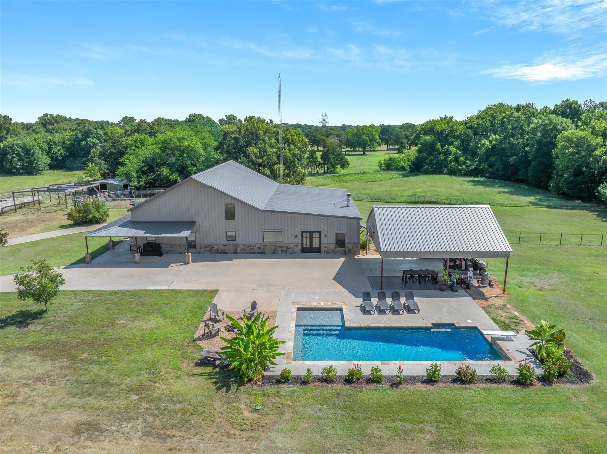 2800 FM 1395 — photo