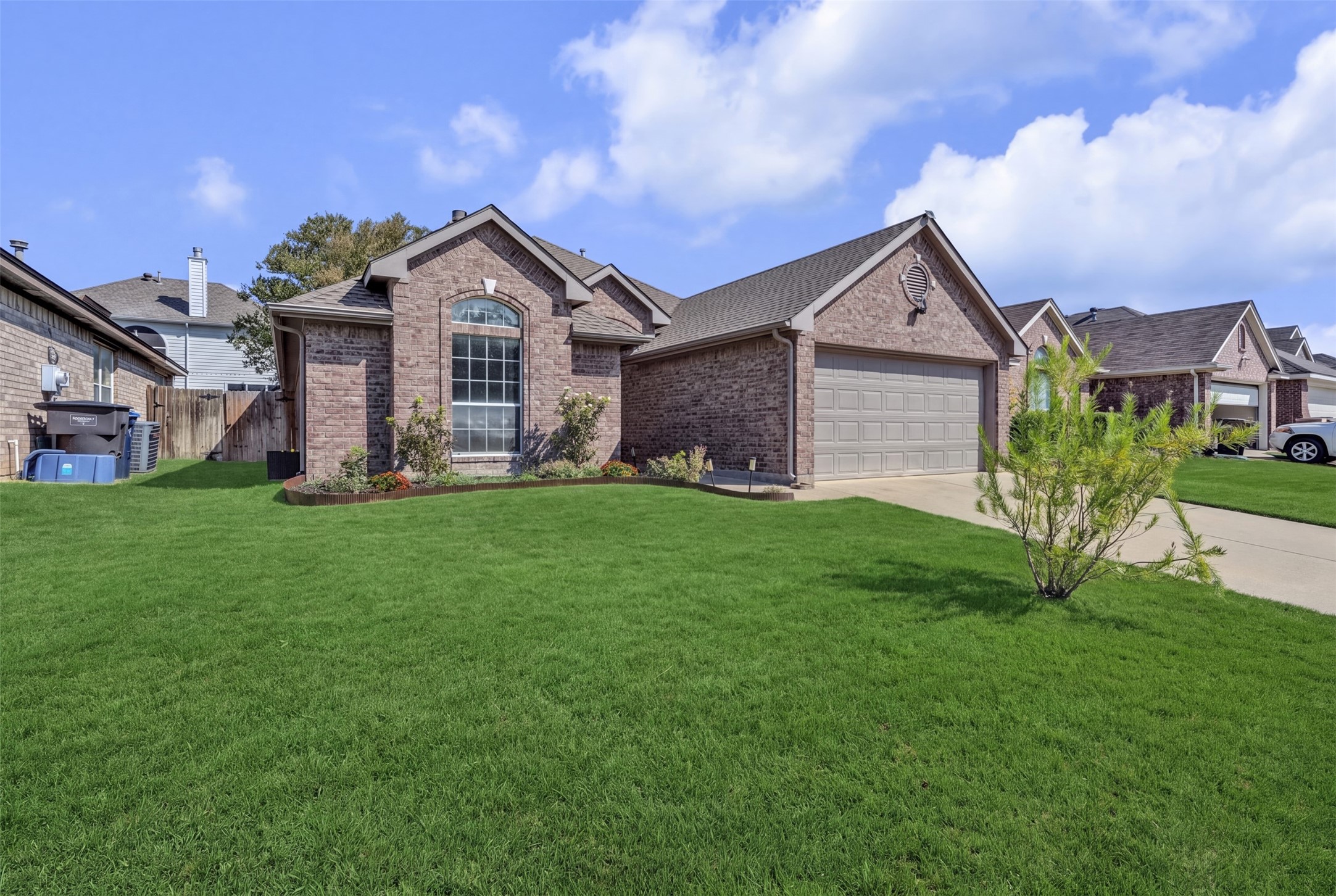 4533 Summerbrook Circle — photo