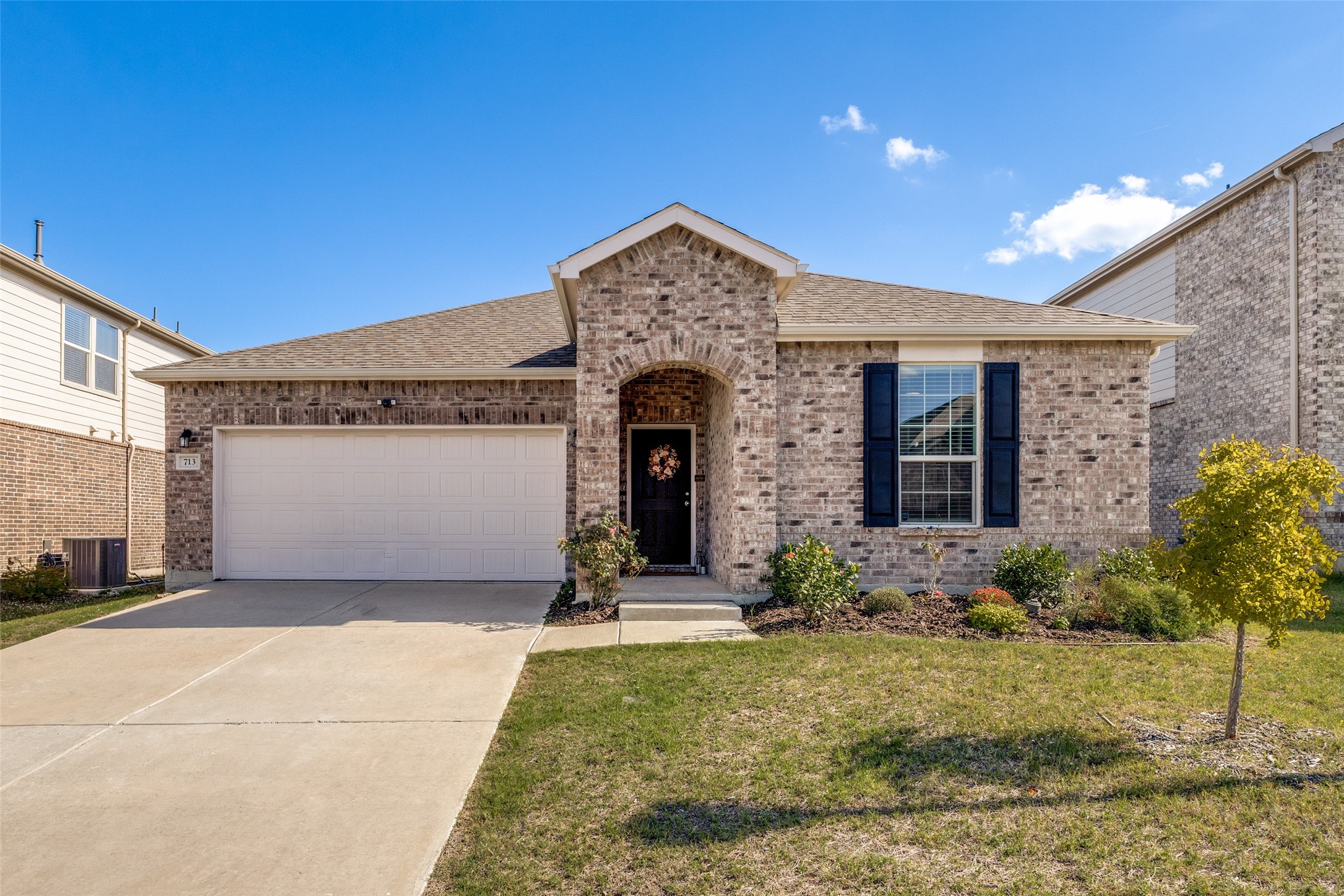 713 Feldspar Way — photo