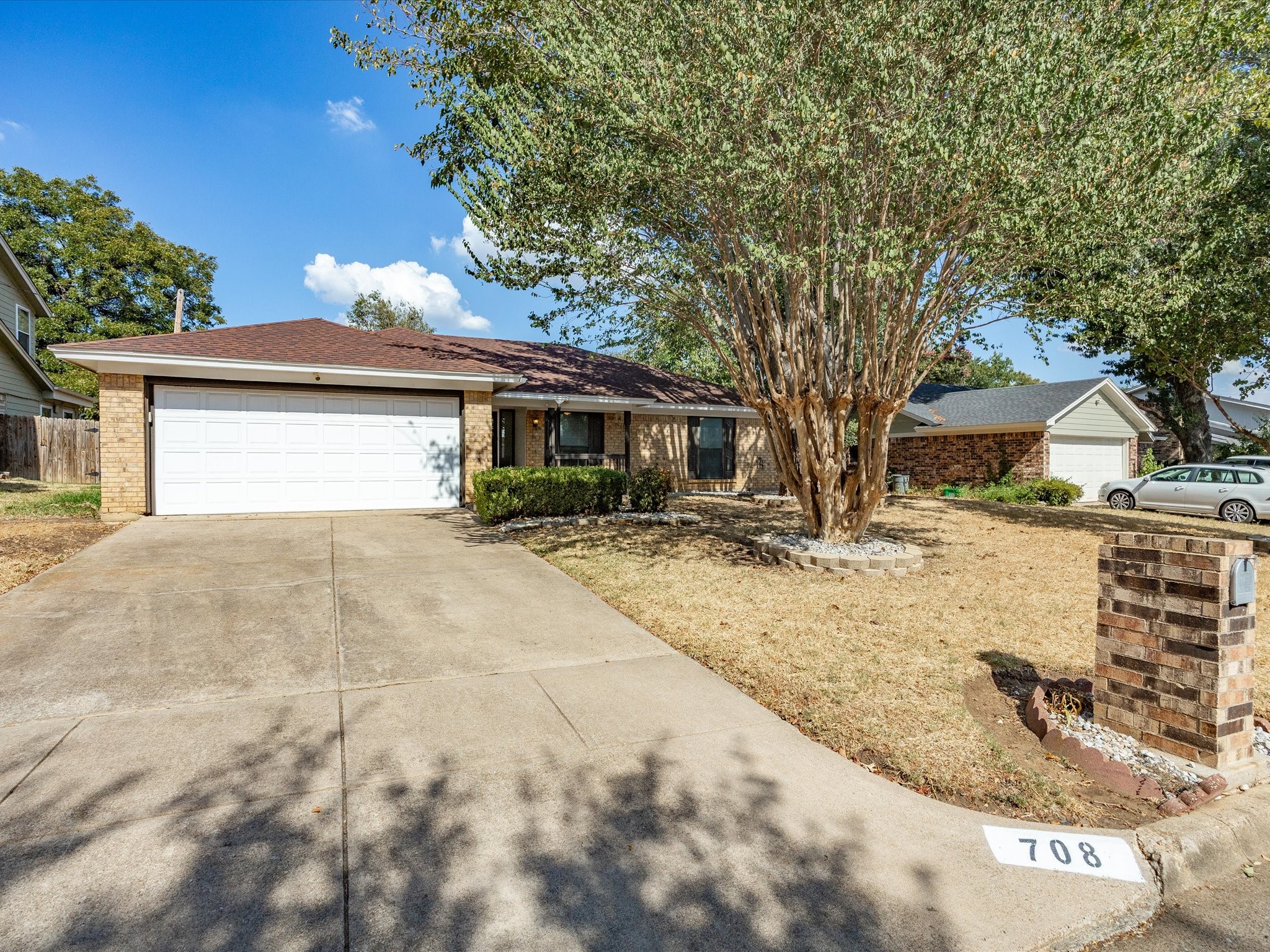 708 NW Sandra Lane — photo