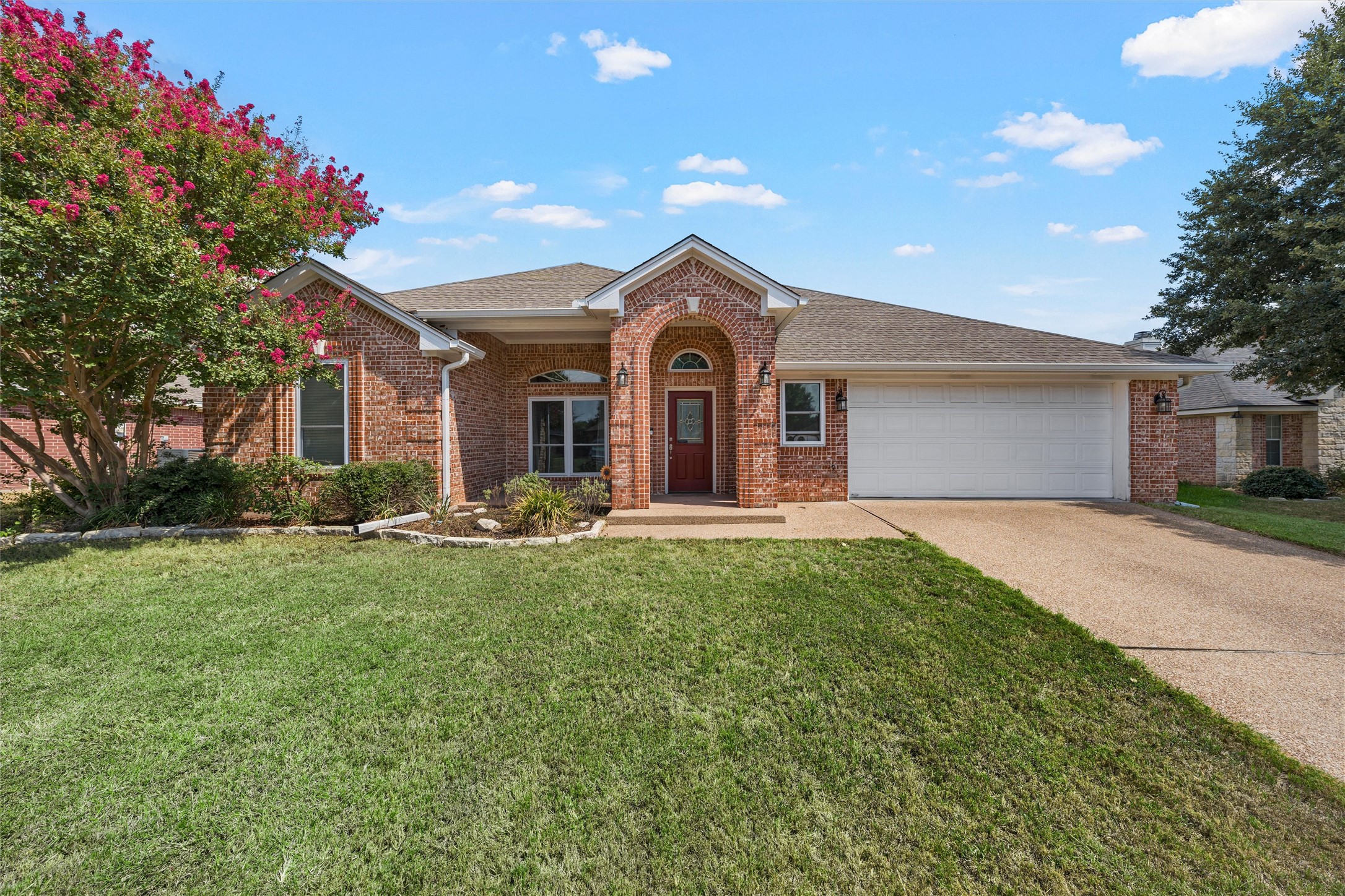 10617 Aquilla Trail — photo