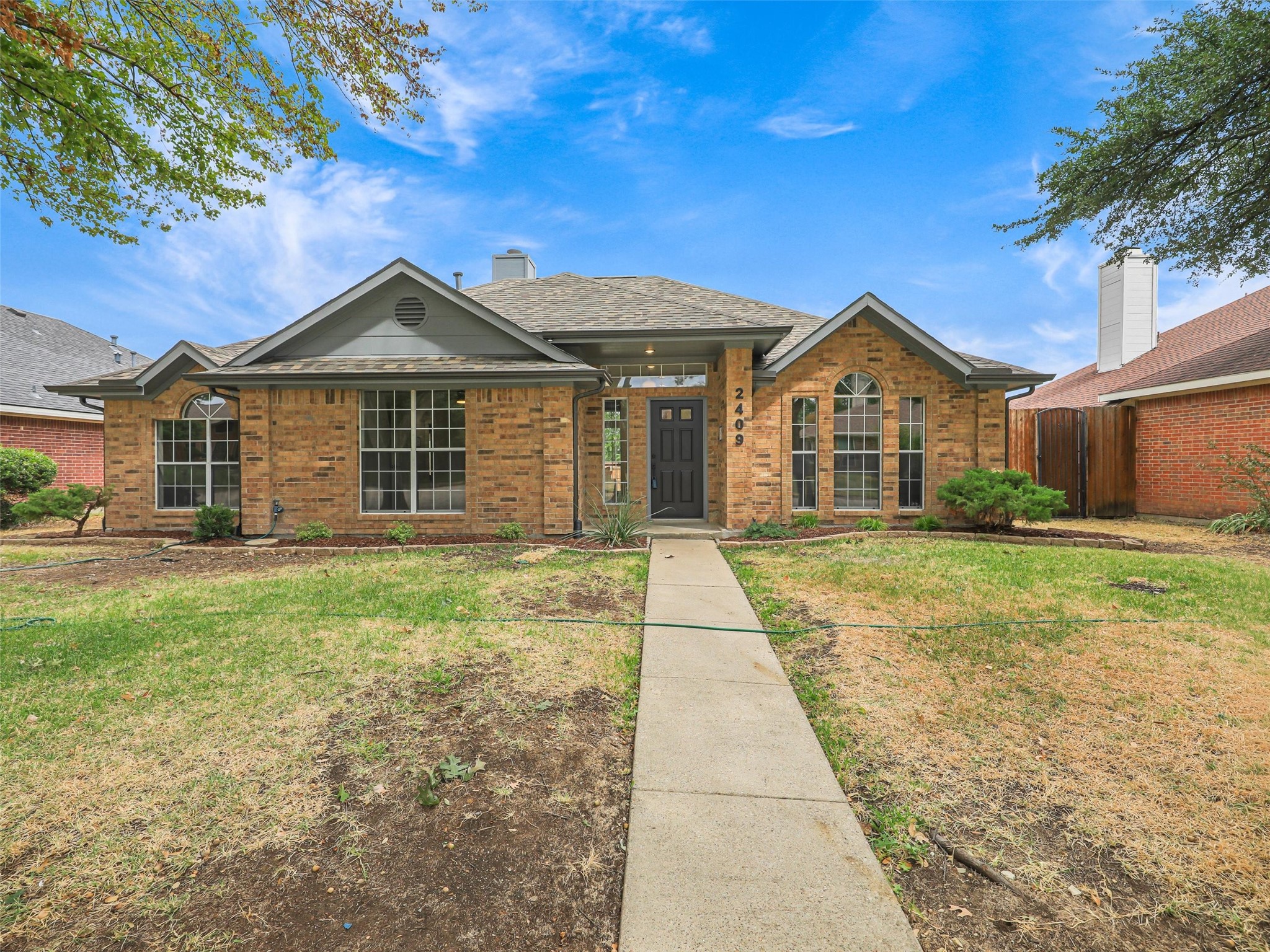 2409 Hedgeway Circle — photo