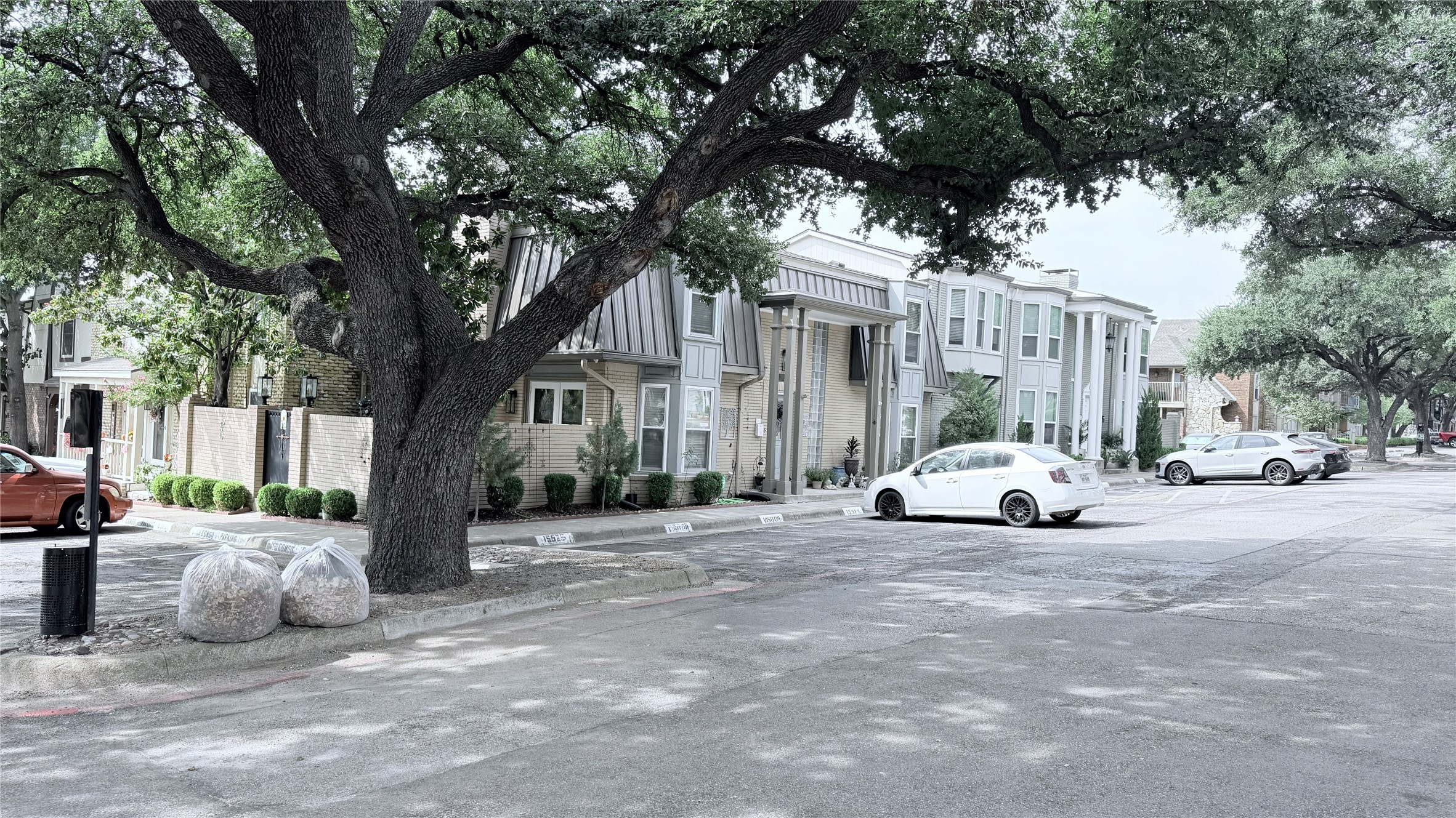 15929 Archwood Lane 1035 — photo