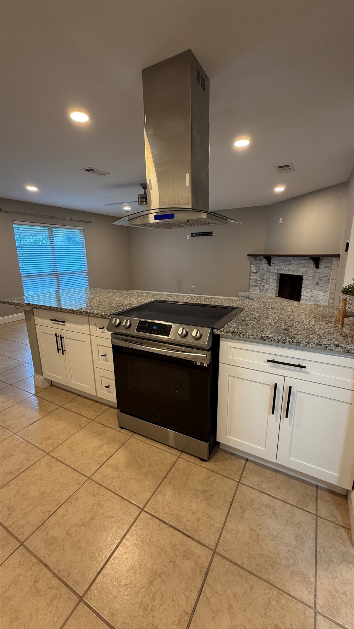 3208 Chalmette Court — photo