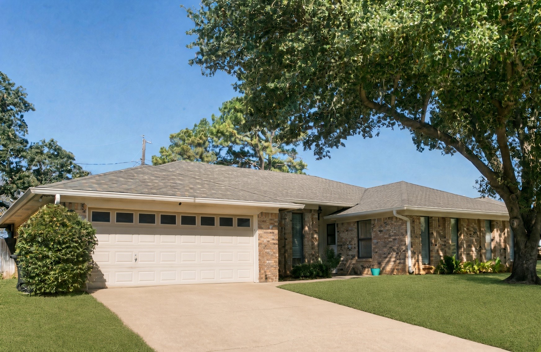 2077 Parkridge Drive — photo