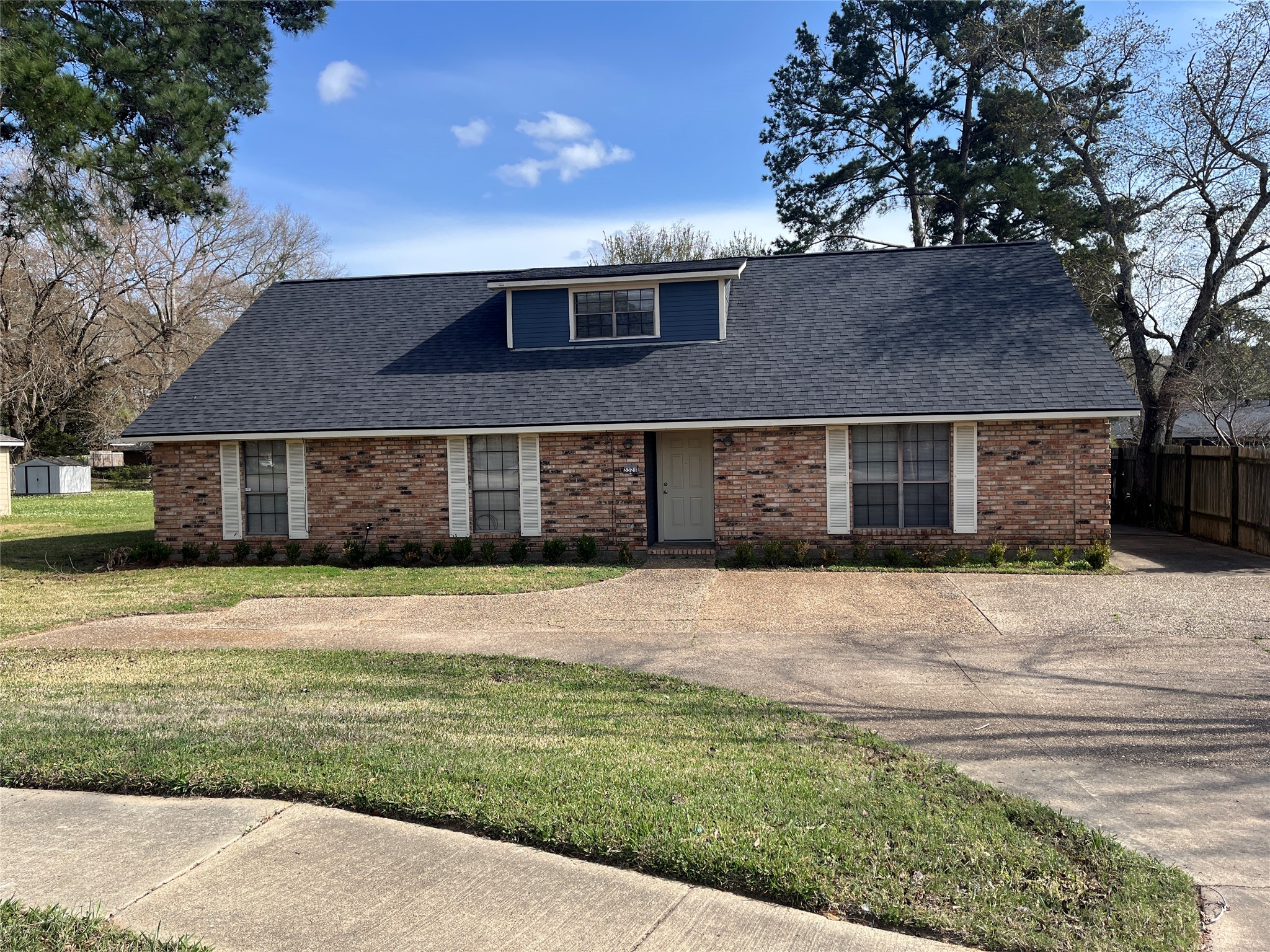3321 Colquitt Road — photo