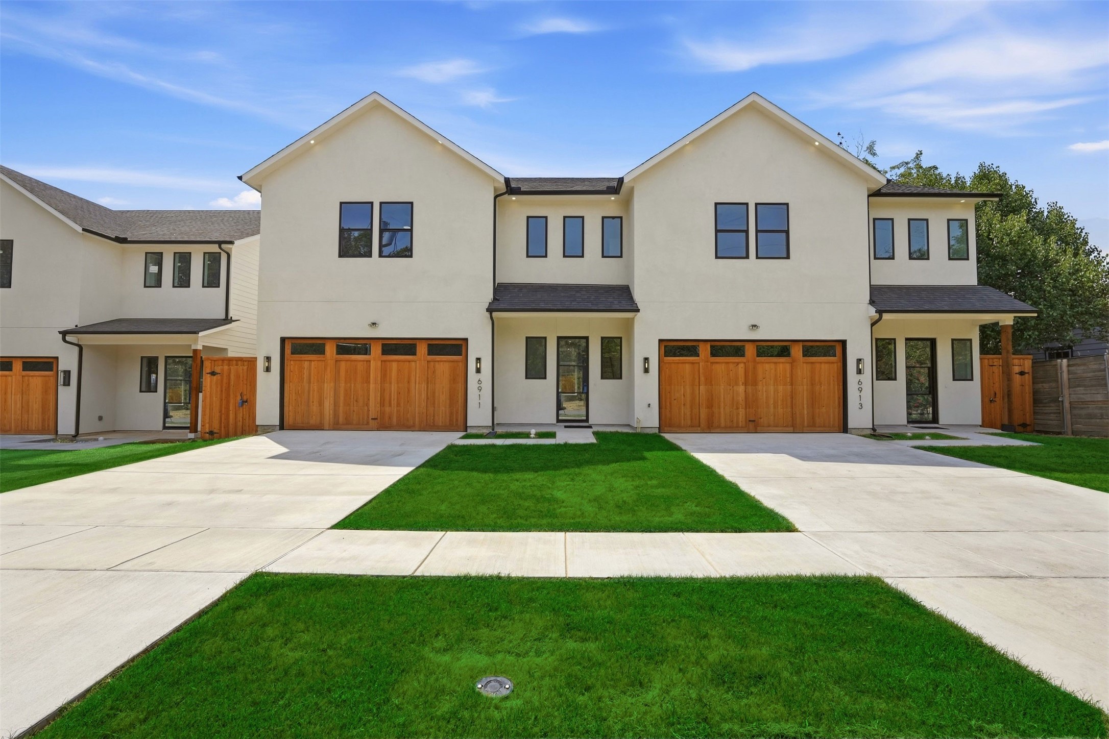 6911 Mohawk Drive — photo