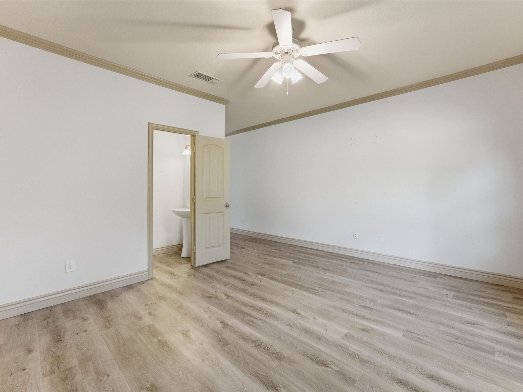 1530 Aldra Drive — photo