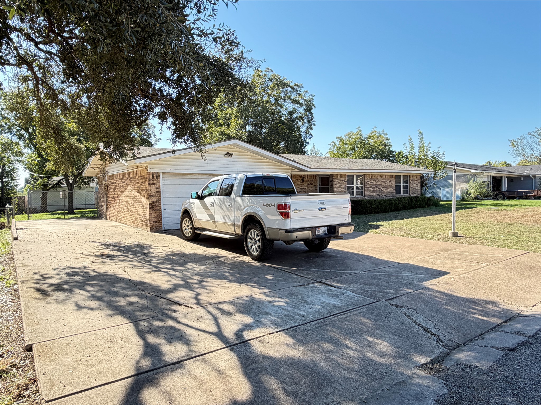 111 E Dawn Drive — photo