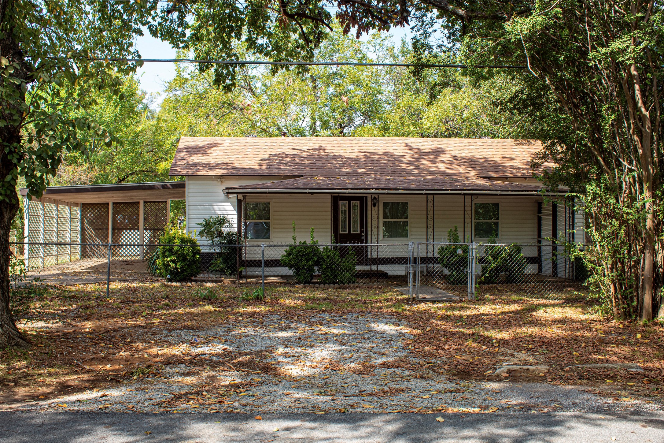 1001 Star Street — photo