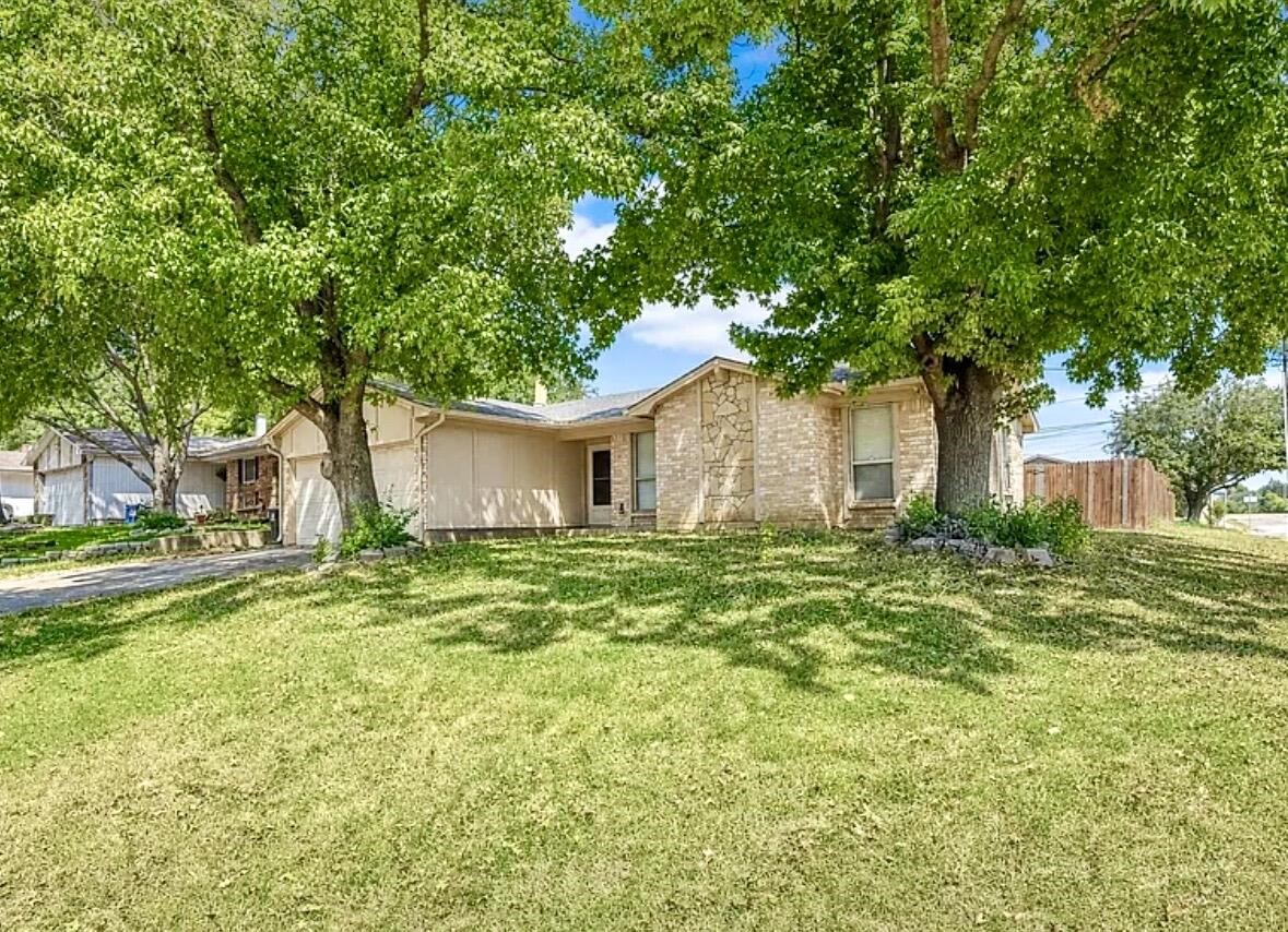 915 Lemontree Drive — photo
