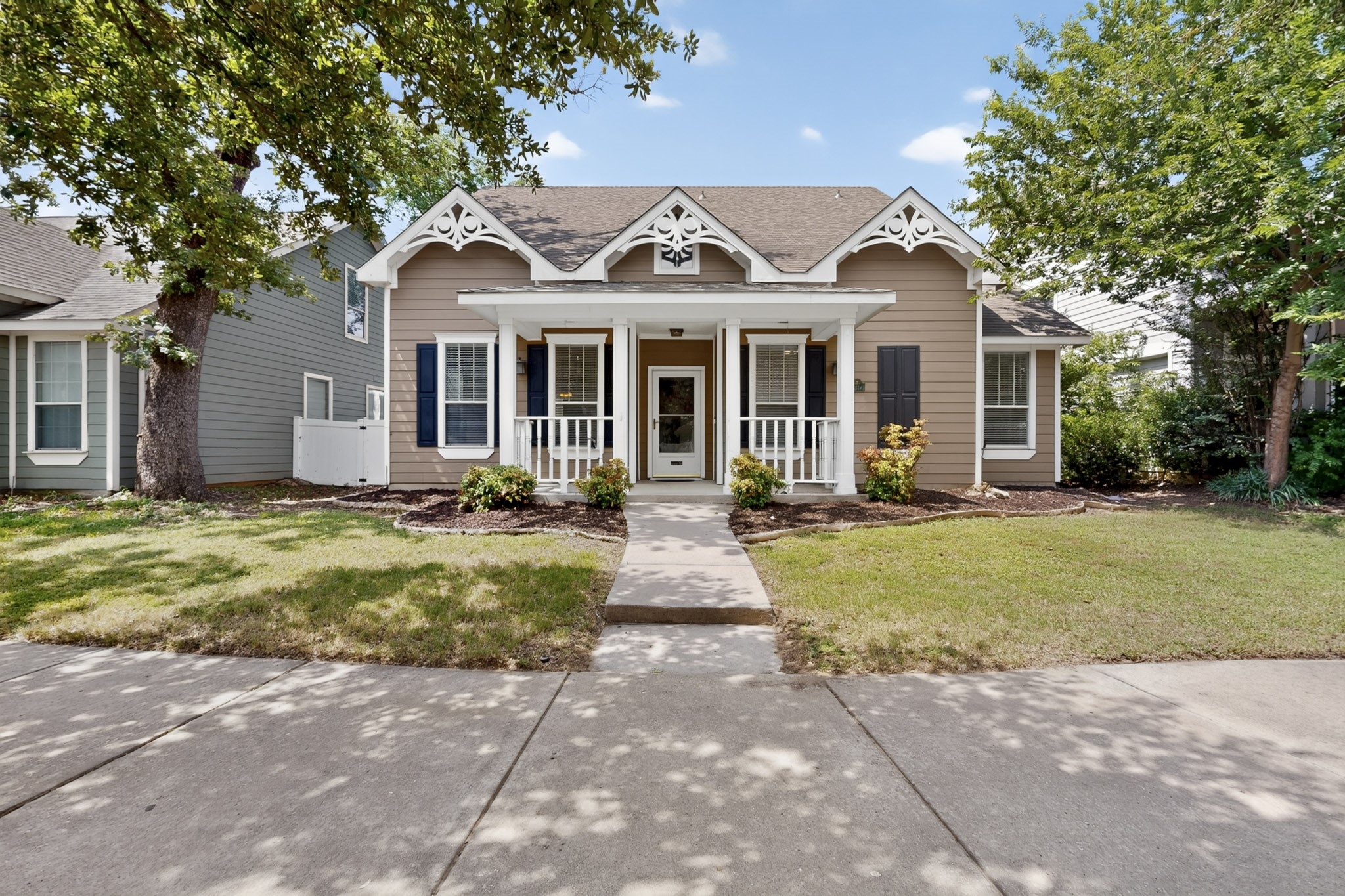 10214 Lakeview Drive — photo