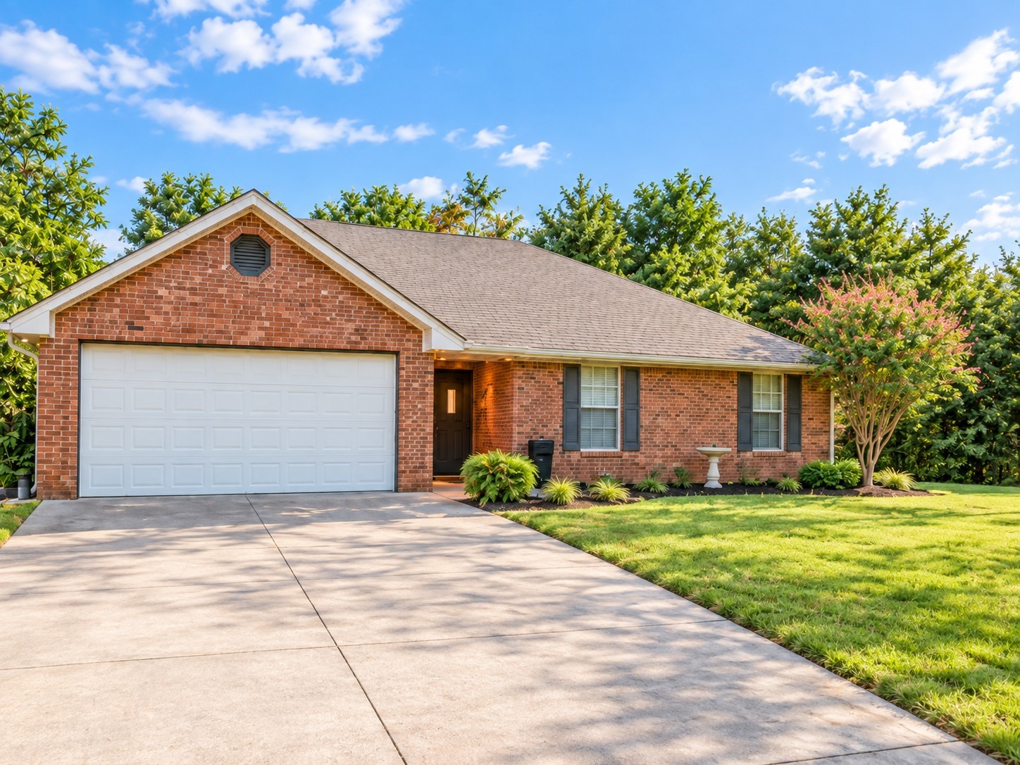 1107 Oxford Drive — photo