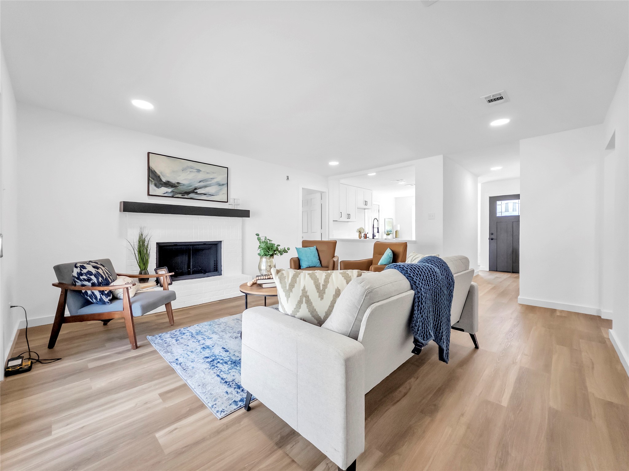8 Atlanta Court — photo