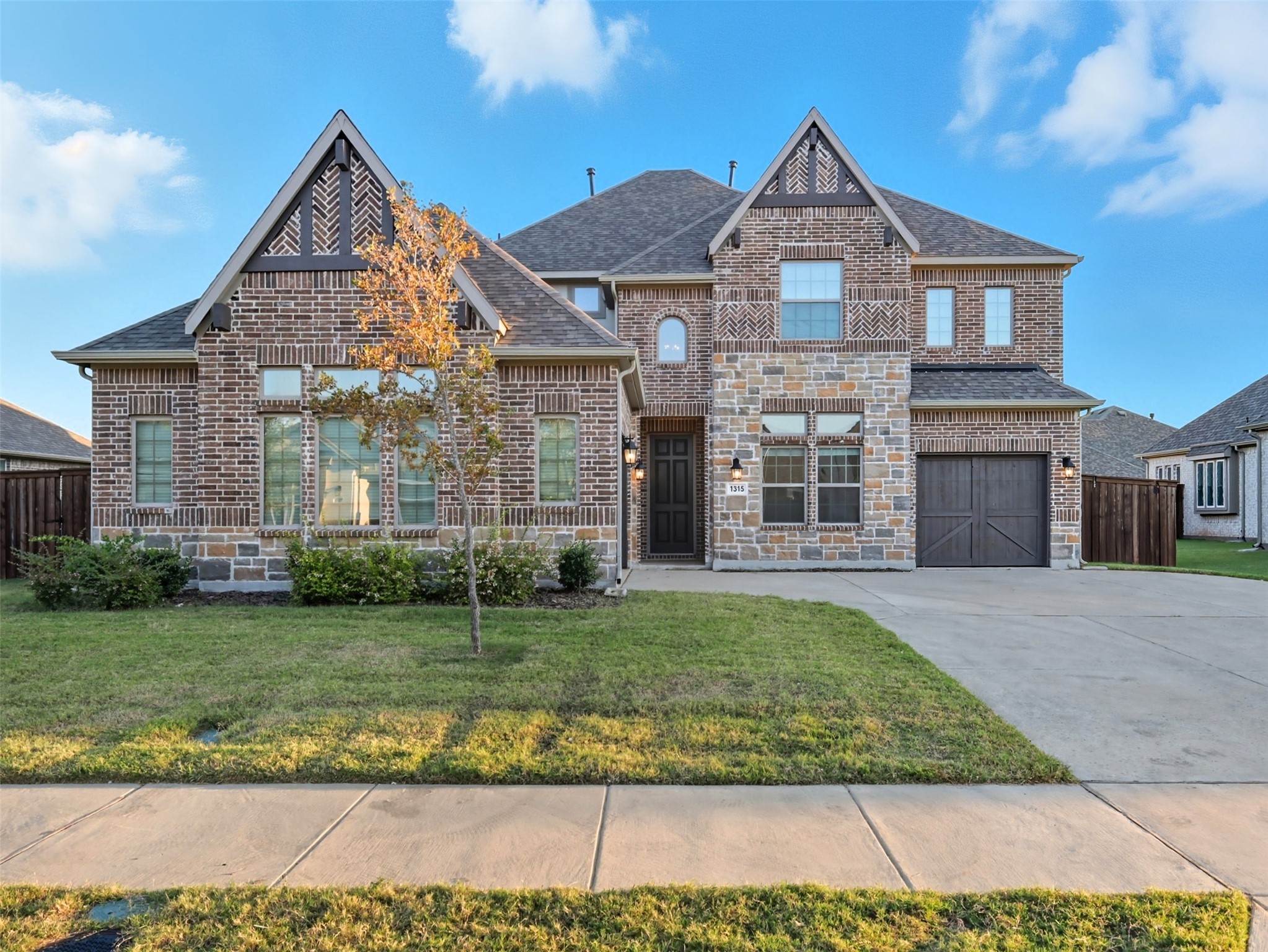 1315 Middleton Drive — photo
