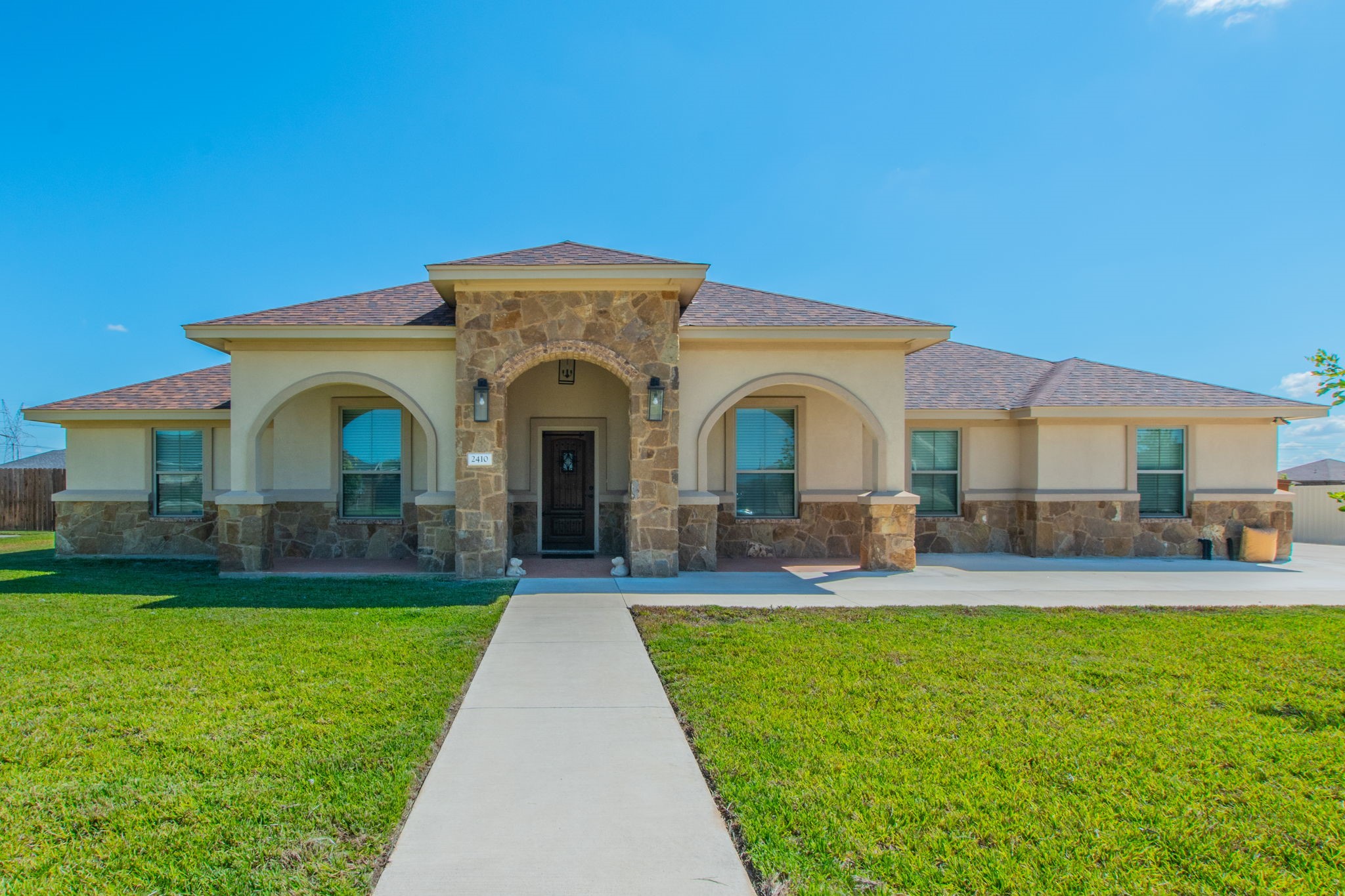 2410 Sandpiper Drive — photo
