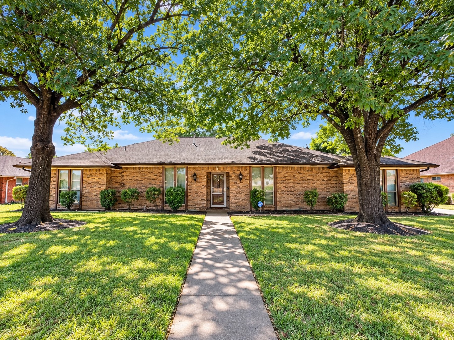 1128 Post Oak Lane — photo