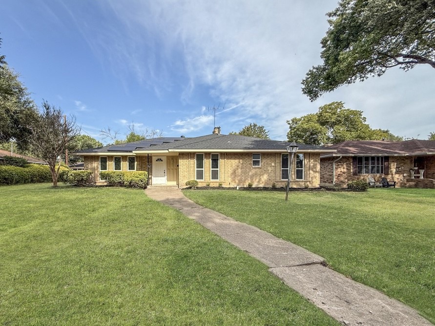 2147 Oak Valley Lane — photo