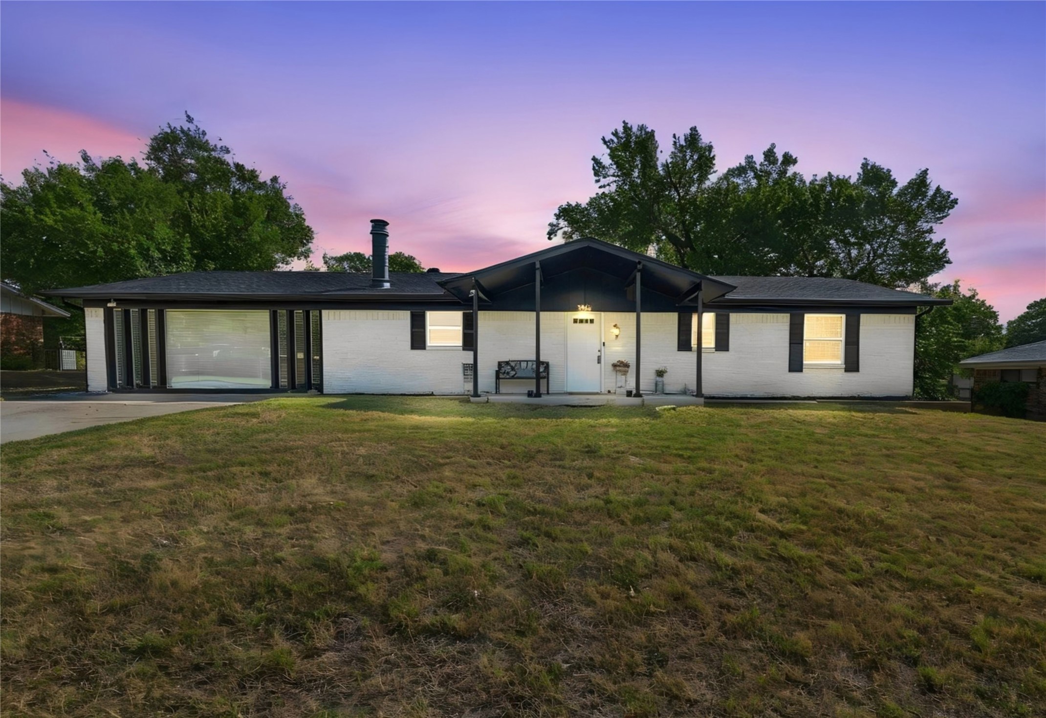 1404 Hillside Drive — photo