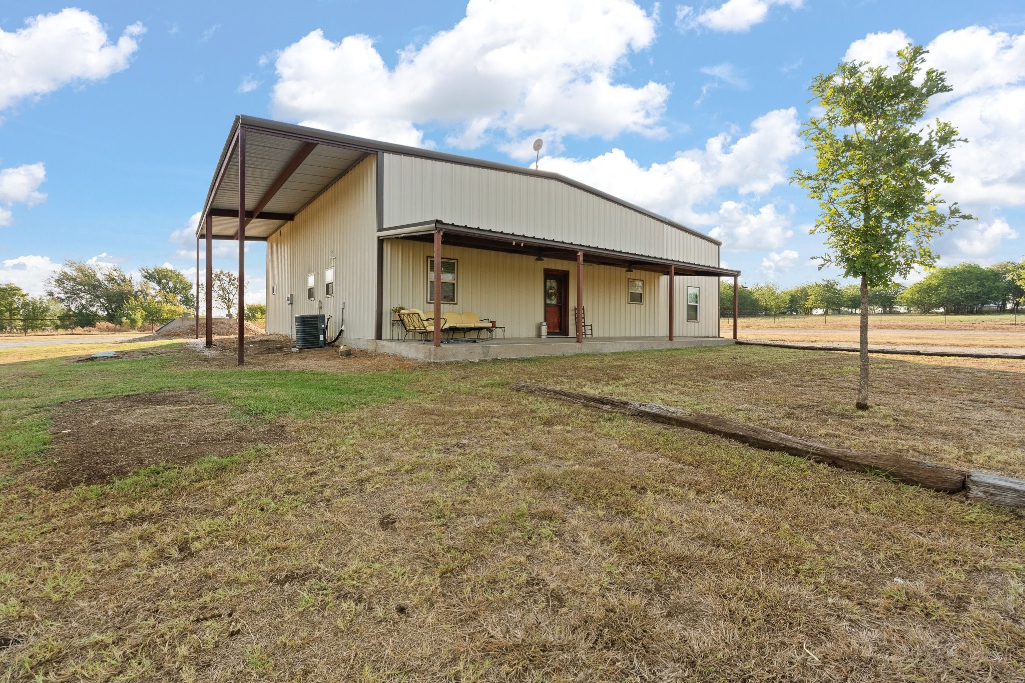 685 County Road 1102 — photo
