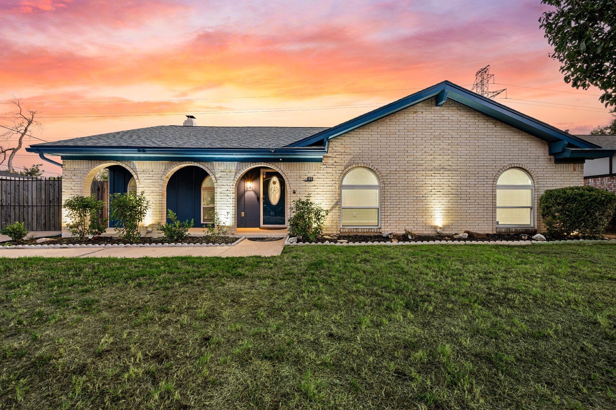 633 Lewis Drive — photo
