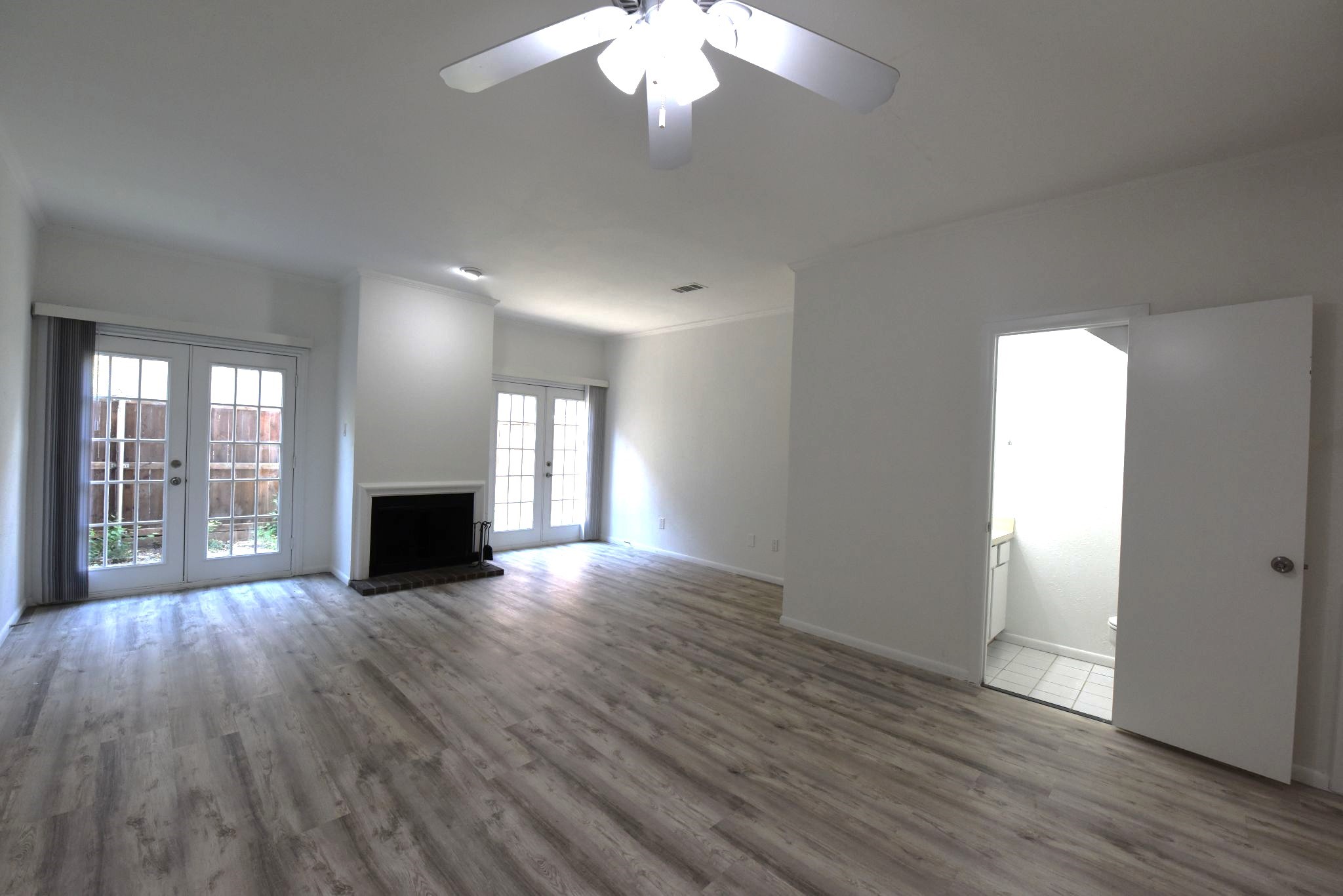 2727 Shelby Avenue Unit M — photo