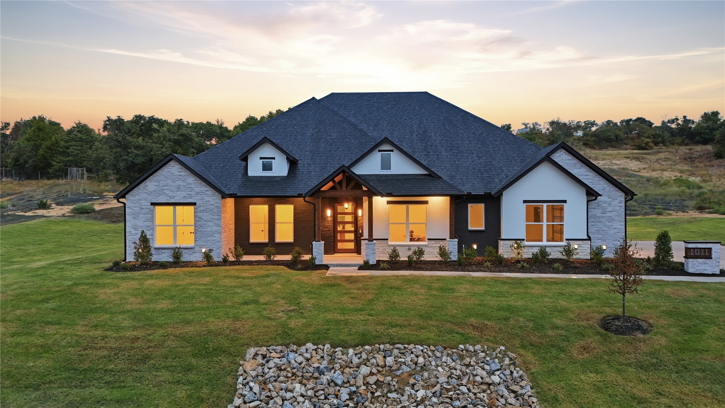 1011 Meadow Wood Terrace — photo