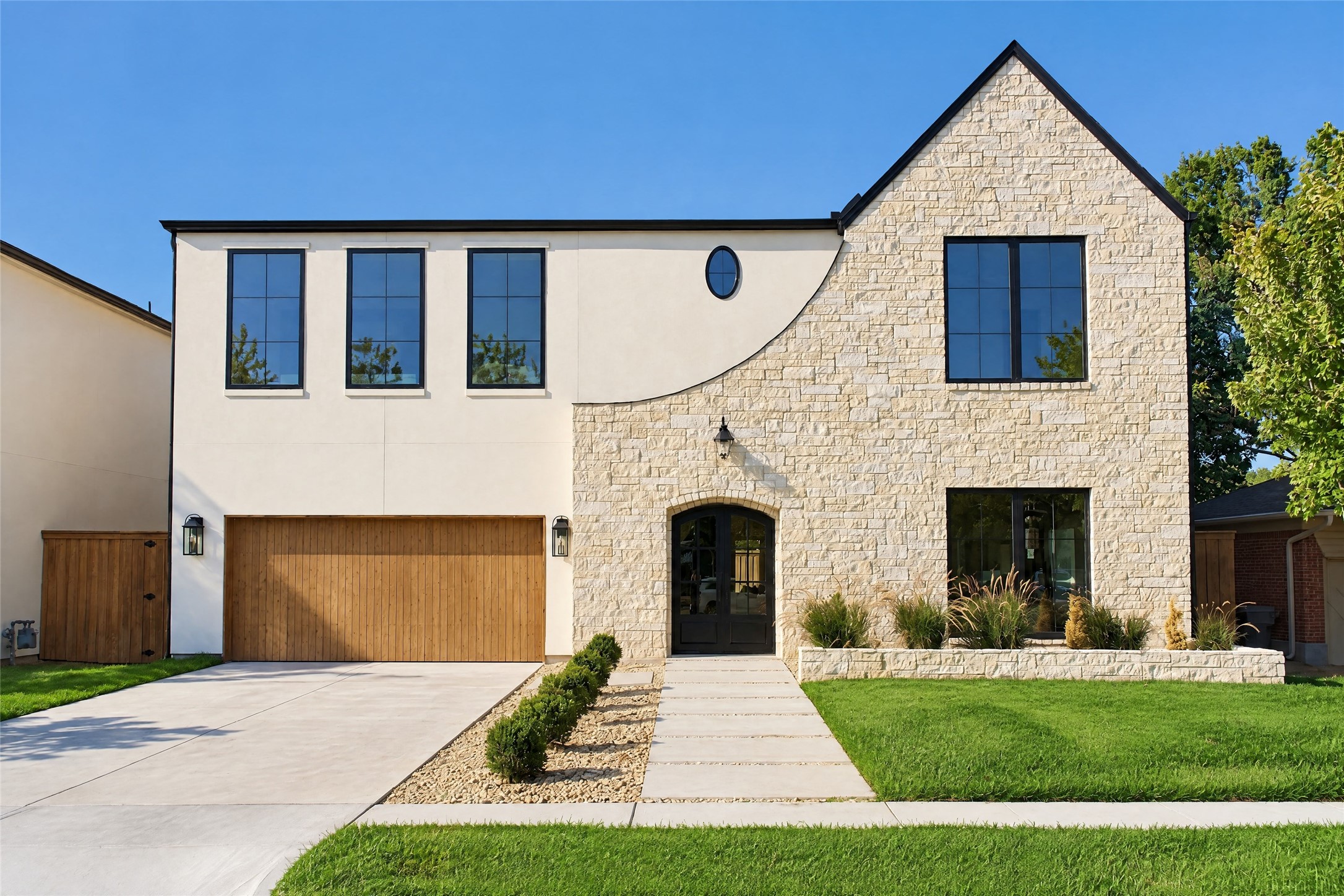 3733 Clover Lane — photo