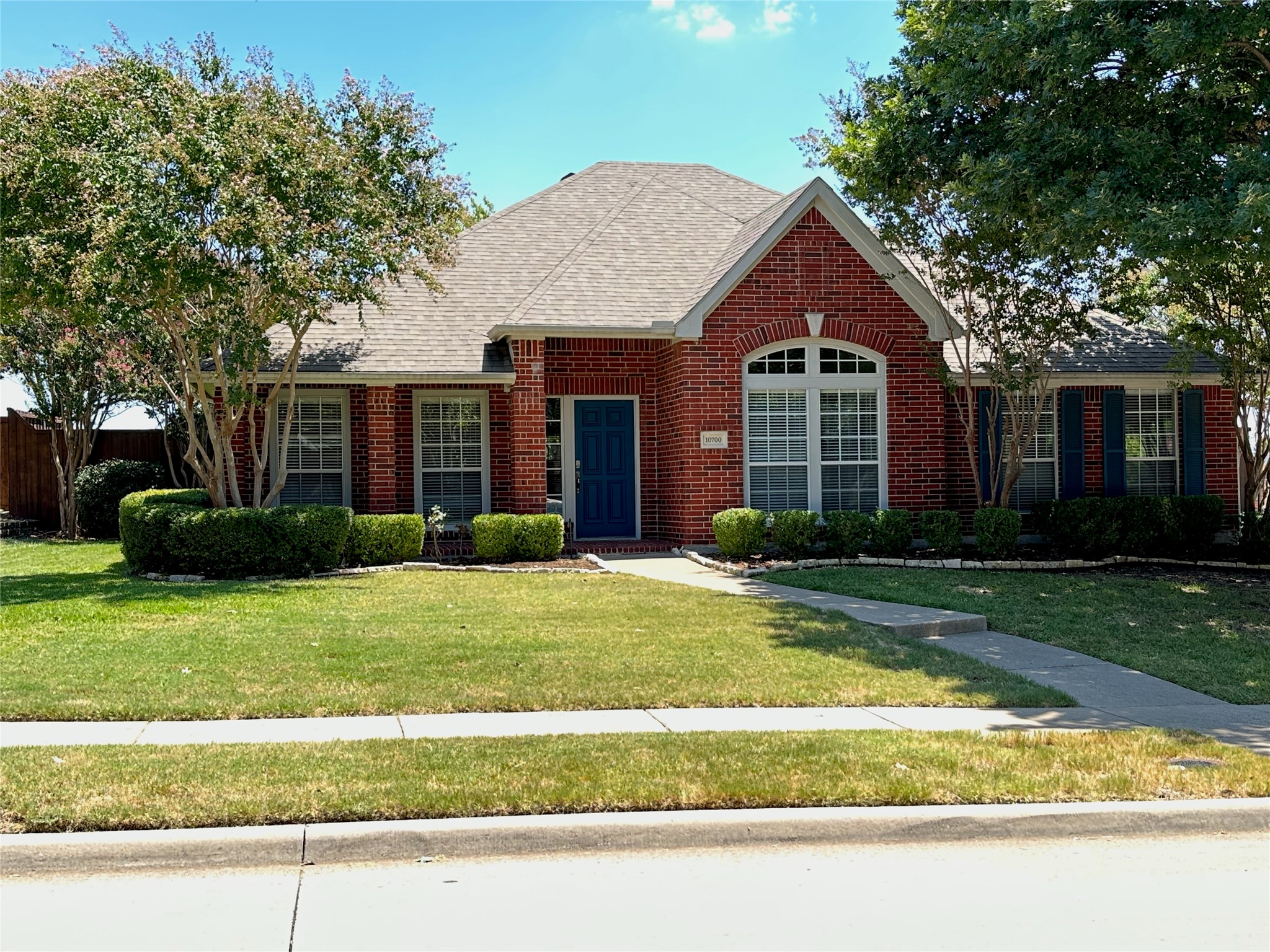10700 Briar Brook Lane — photo
