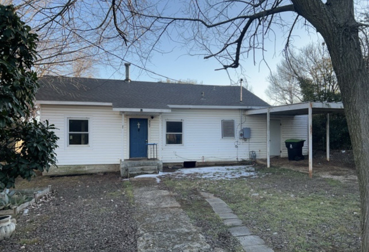 307 W Main Street — photo