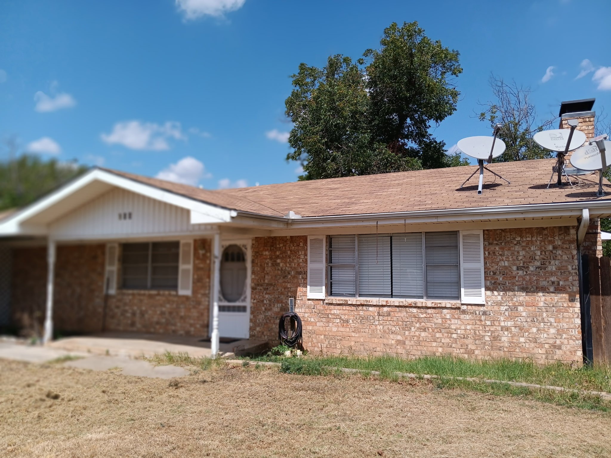 100 Pecan Street — photo