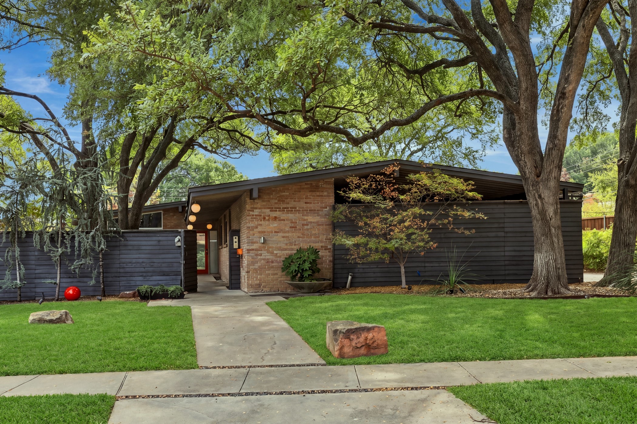 6216 Town Hill Lane — photo