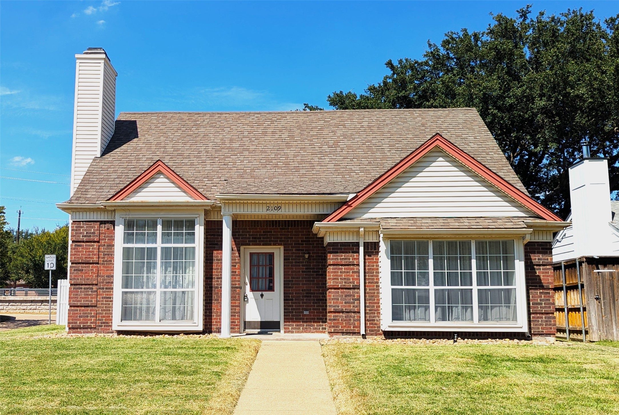 2109 Country Dell Drive — photo