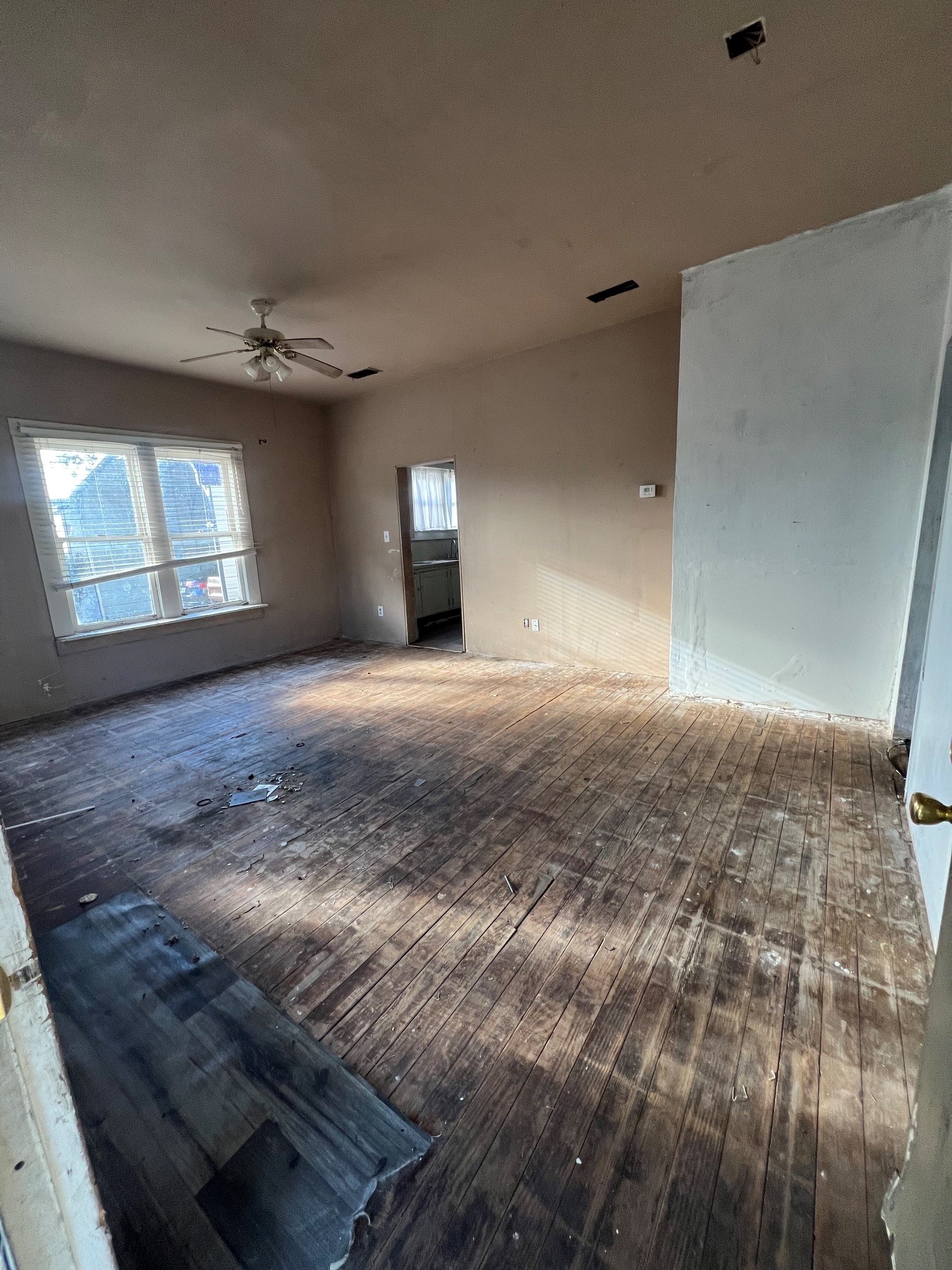 404 E Main, Wortham, TX 76693 — photo 2