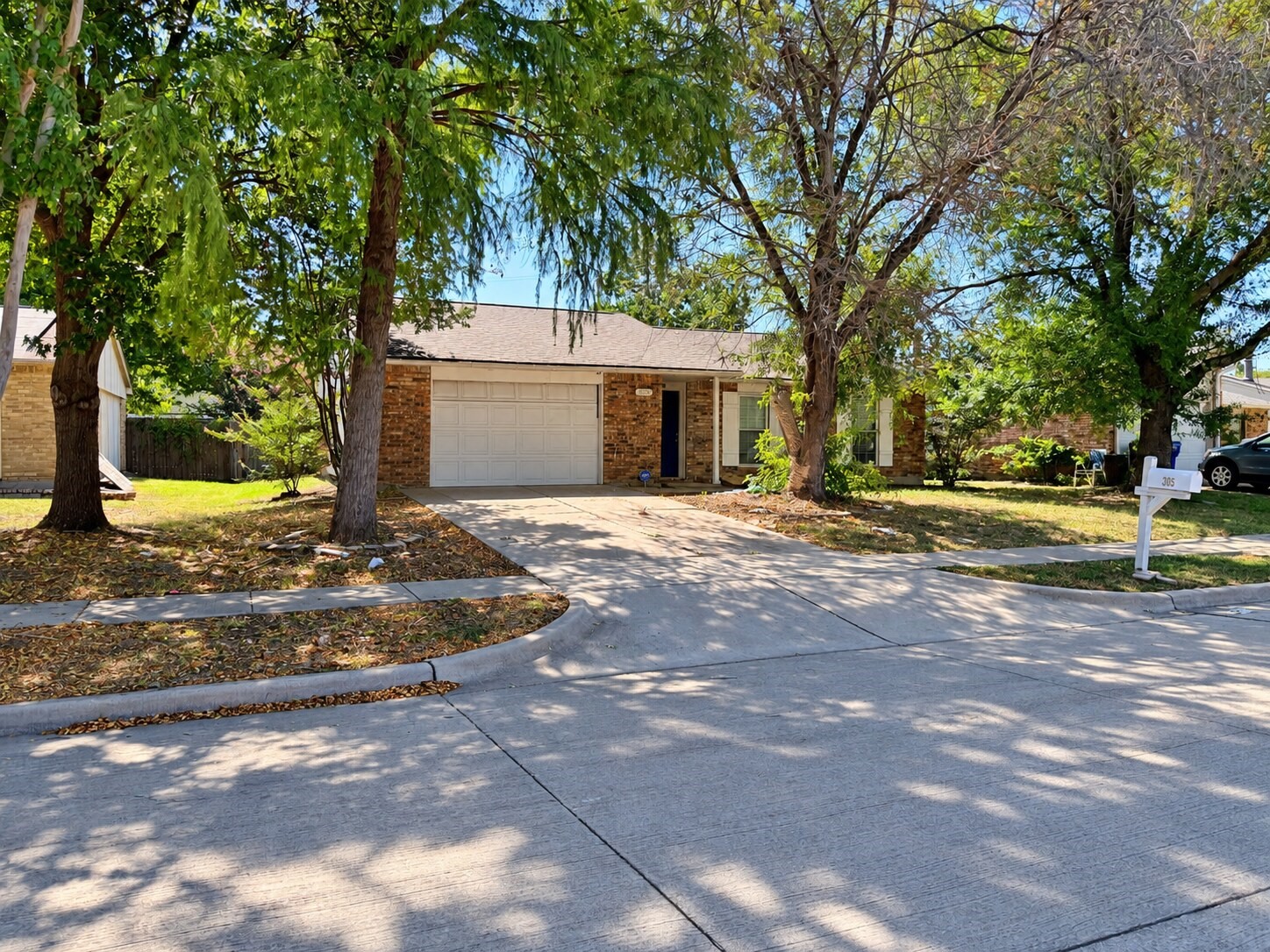 305 S Willow Street — photo