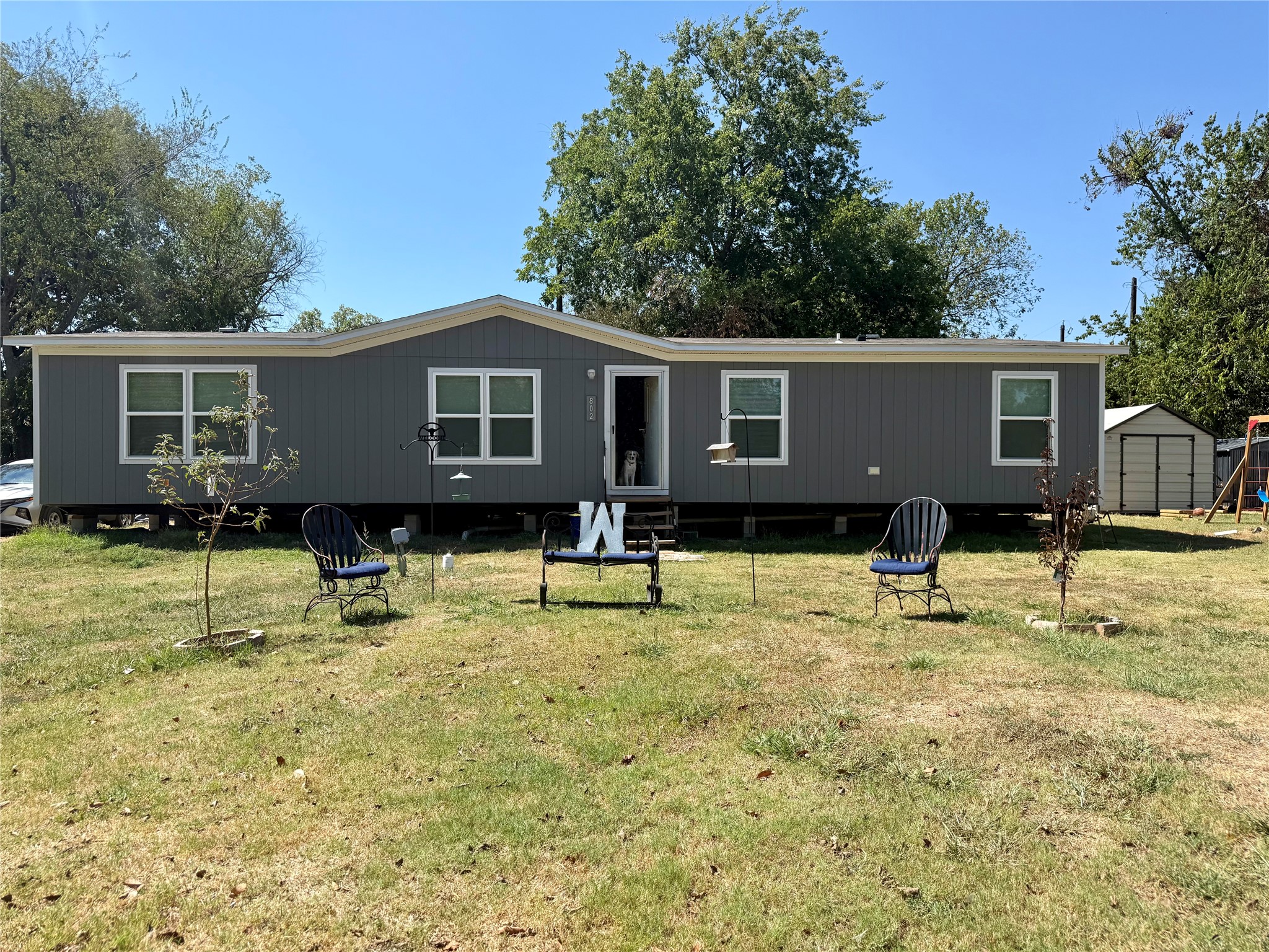 802 Lincoln Street — photo