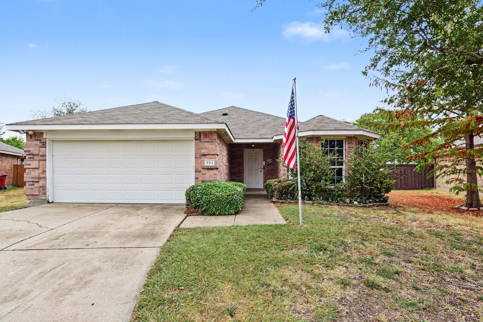 701 Silverleaf Court — photo