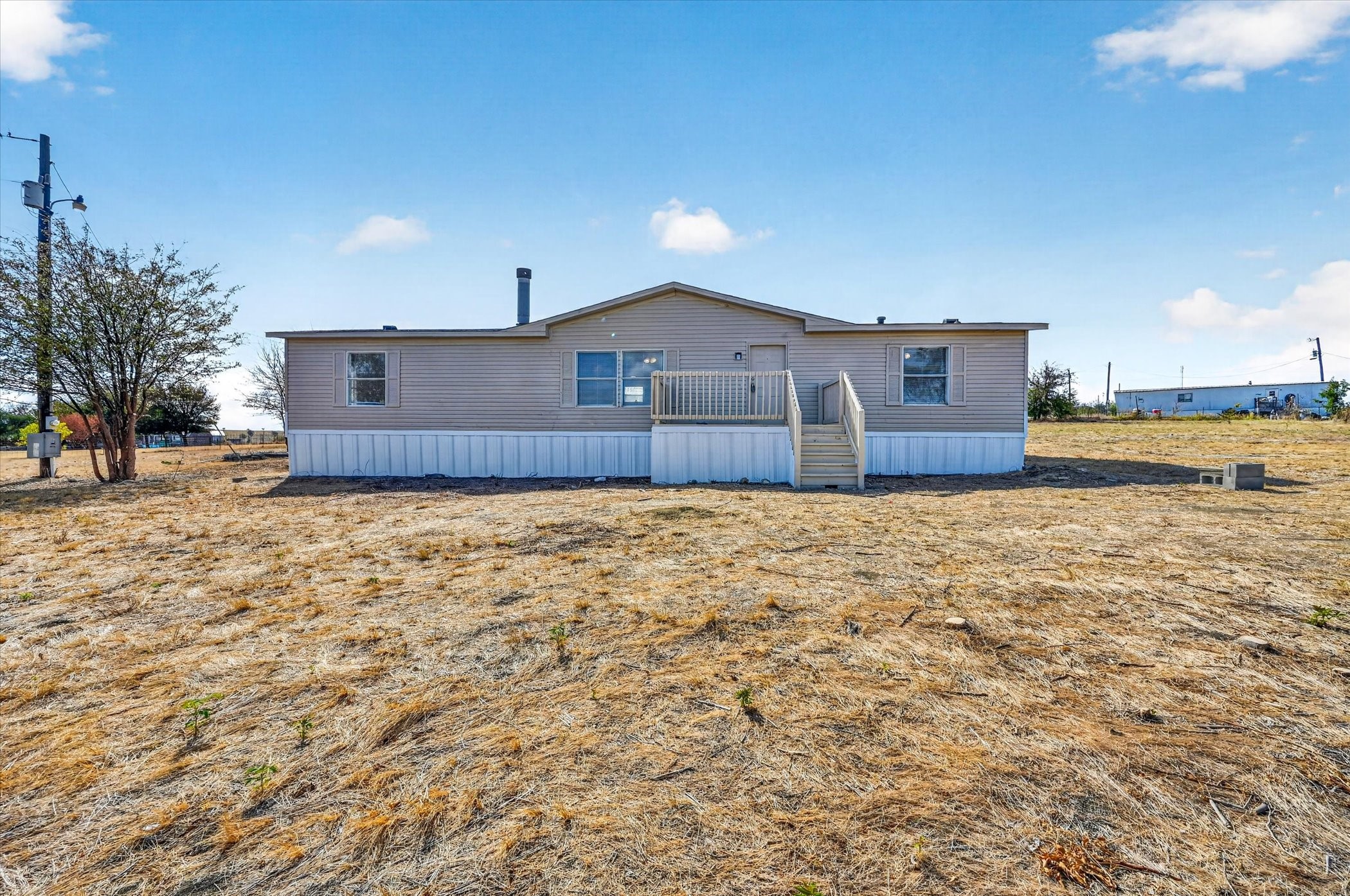 246 Private Road 4443 — photo