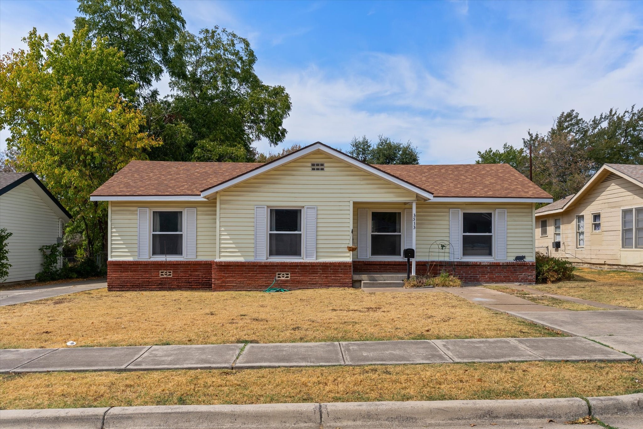 3513 Meadow Oaks Drive — photo